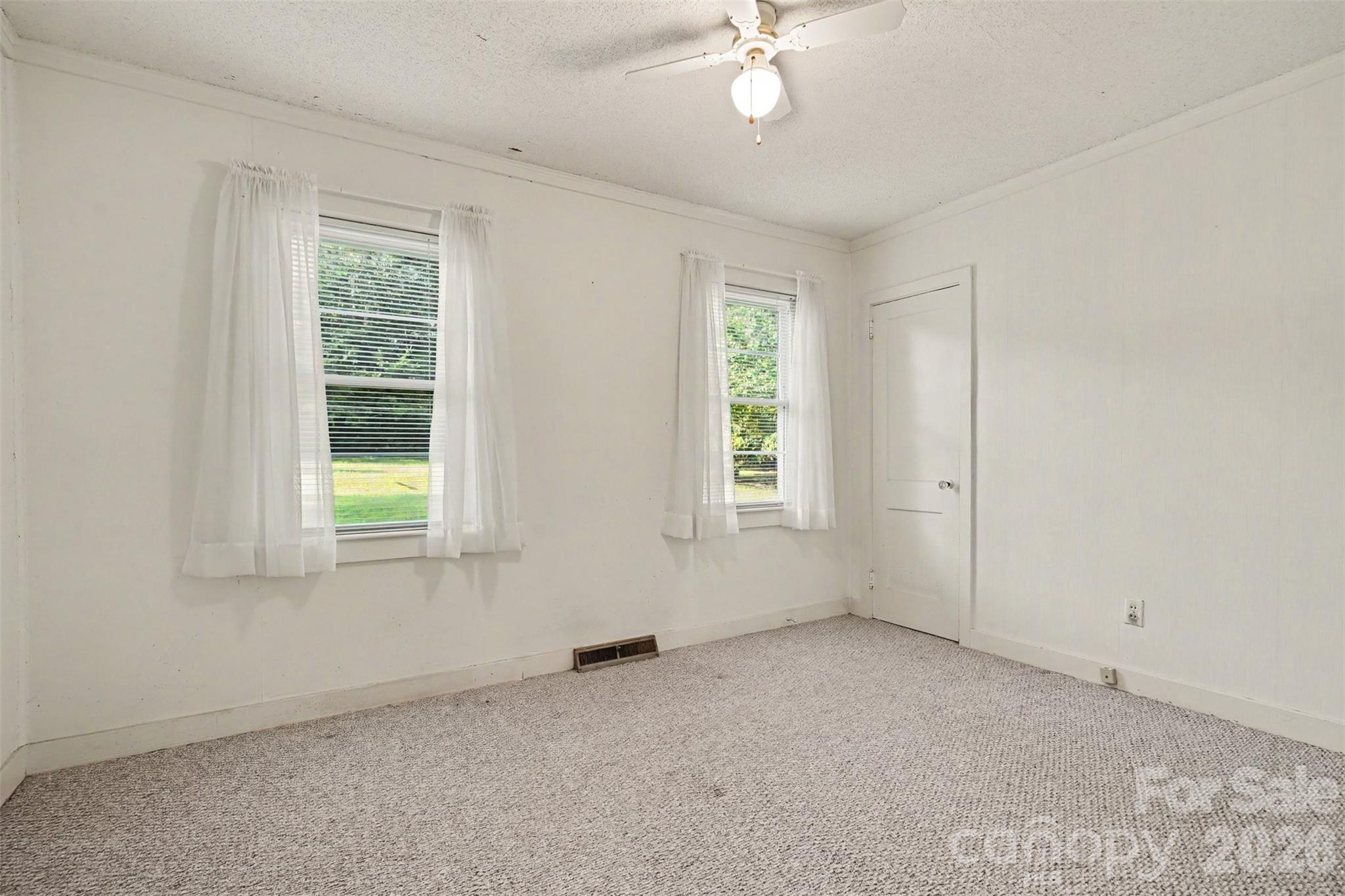 968 Hampton Grace Avenue Property Photo 18