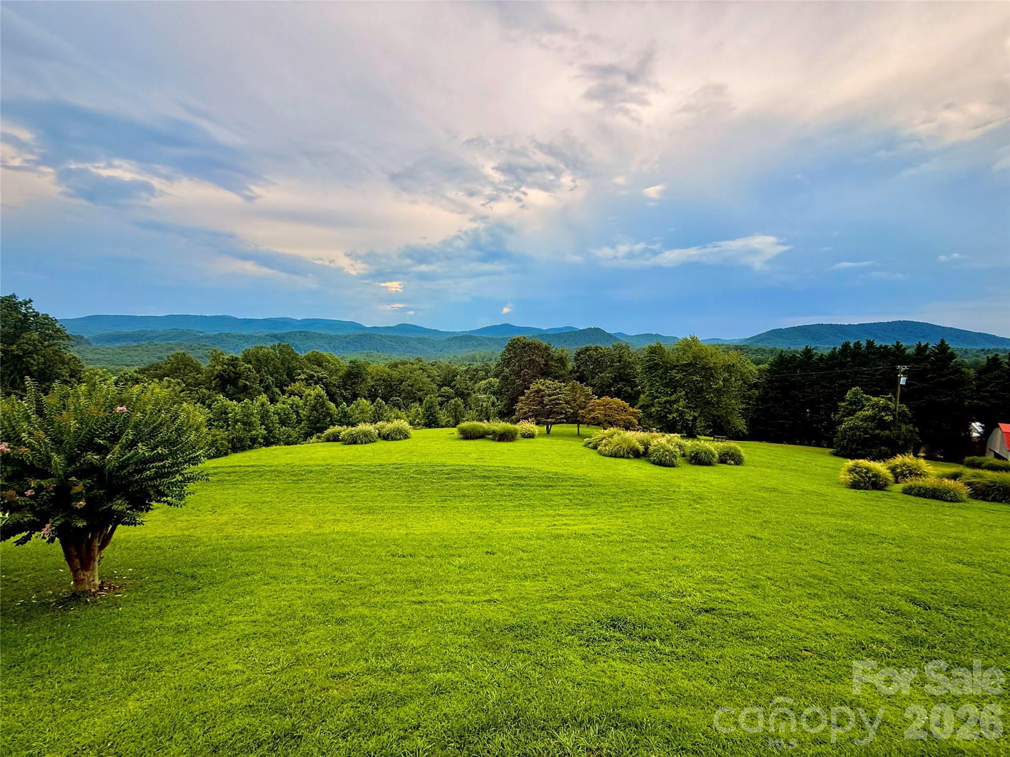 93 Orchard Hill Property Photo 4