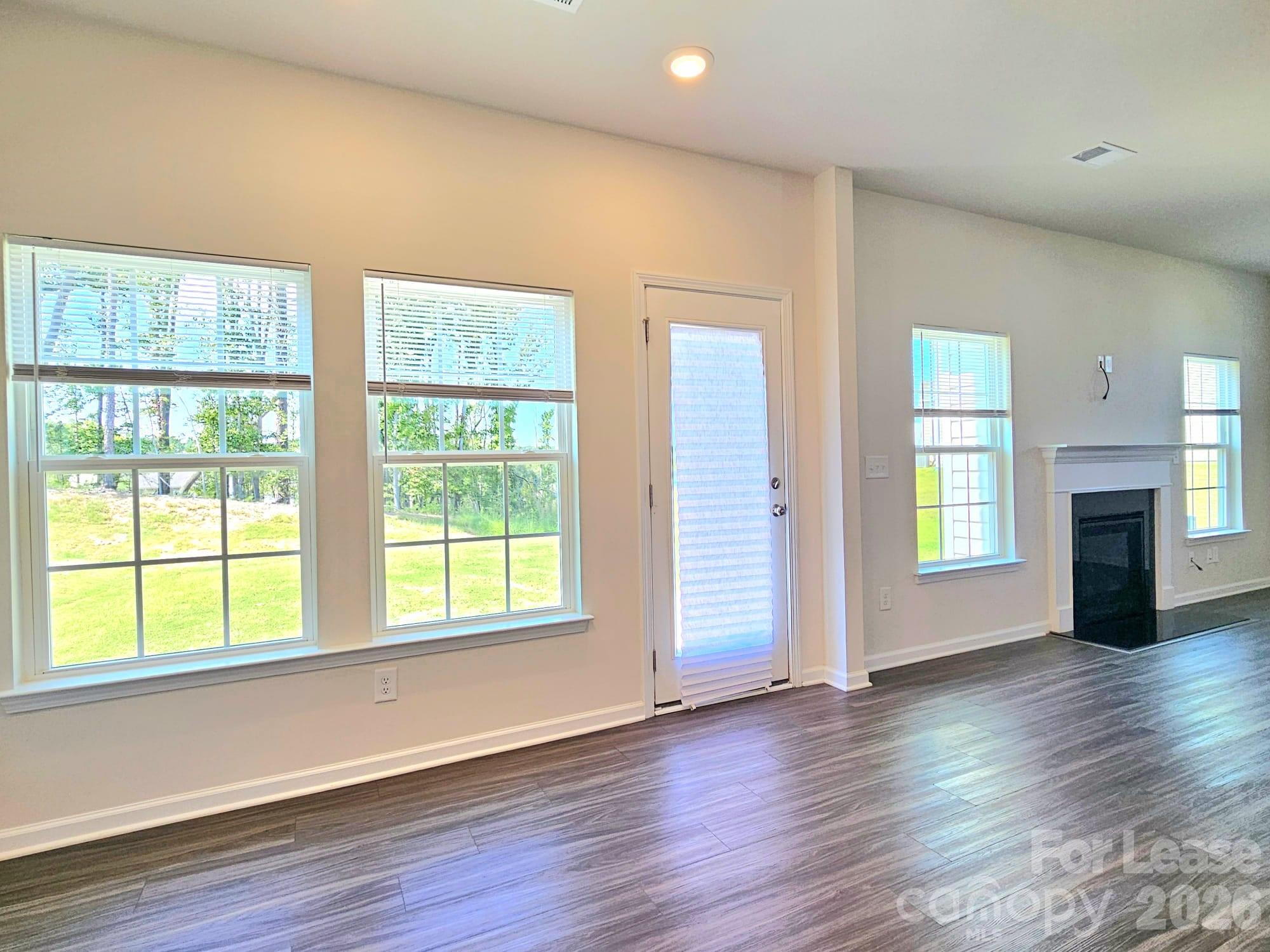 15704 Capps Road Property Photo 6