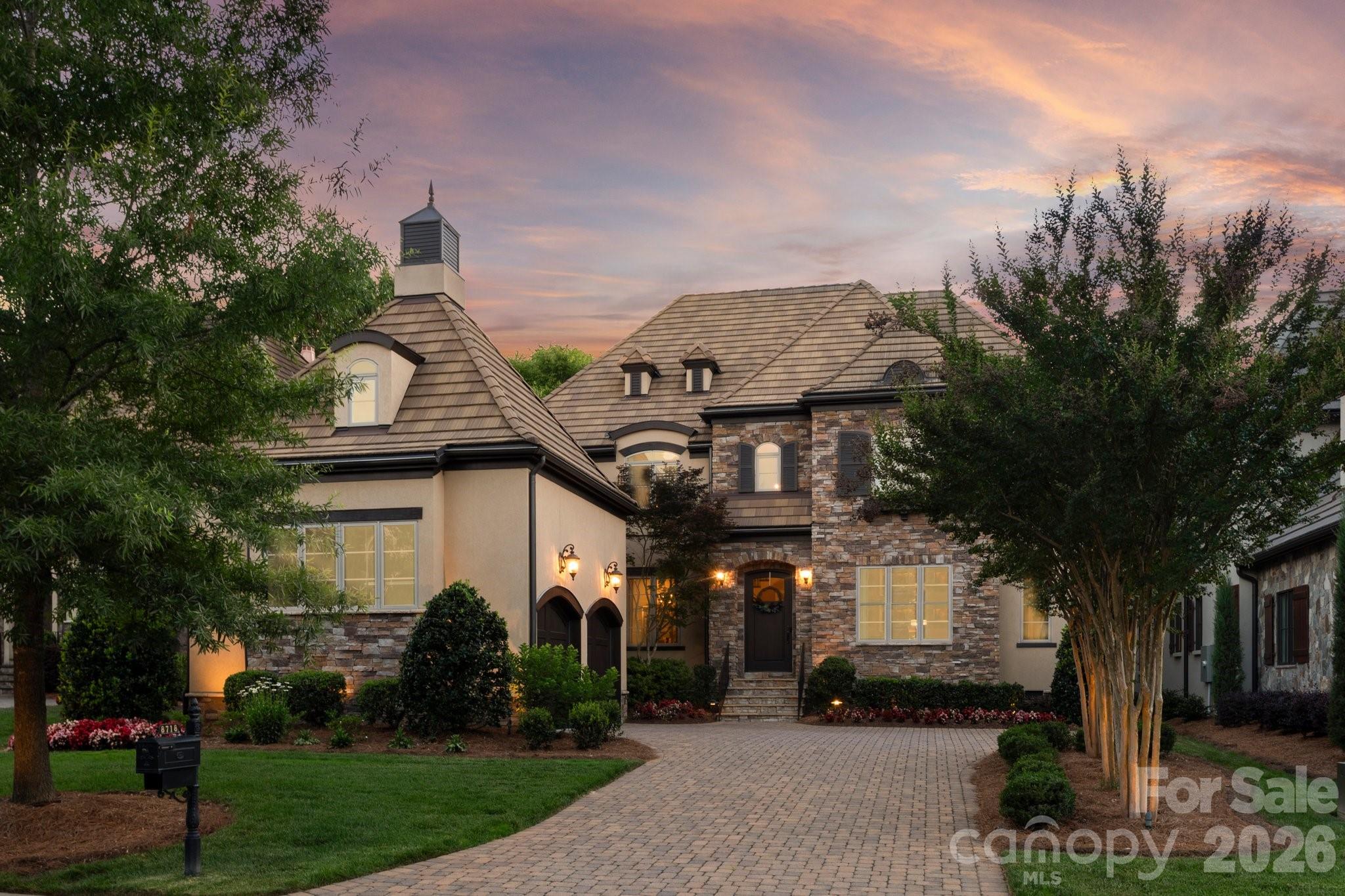 8718 Thornbury Place Property Photo 1