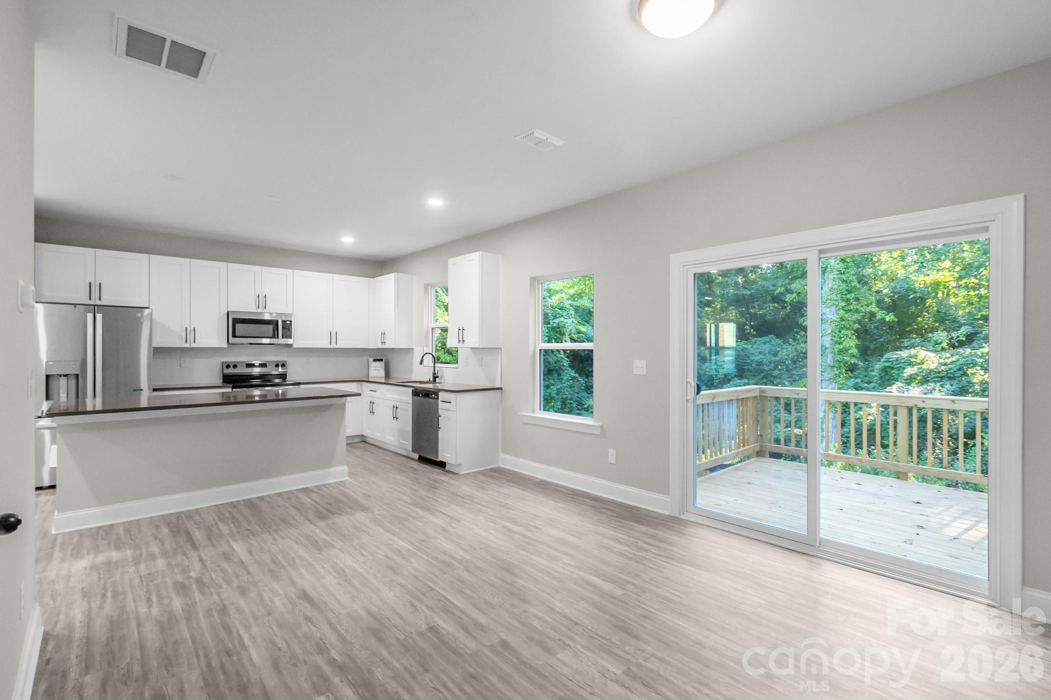 420 Killian Avenue Property Photo 17