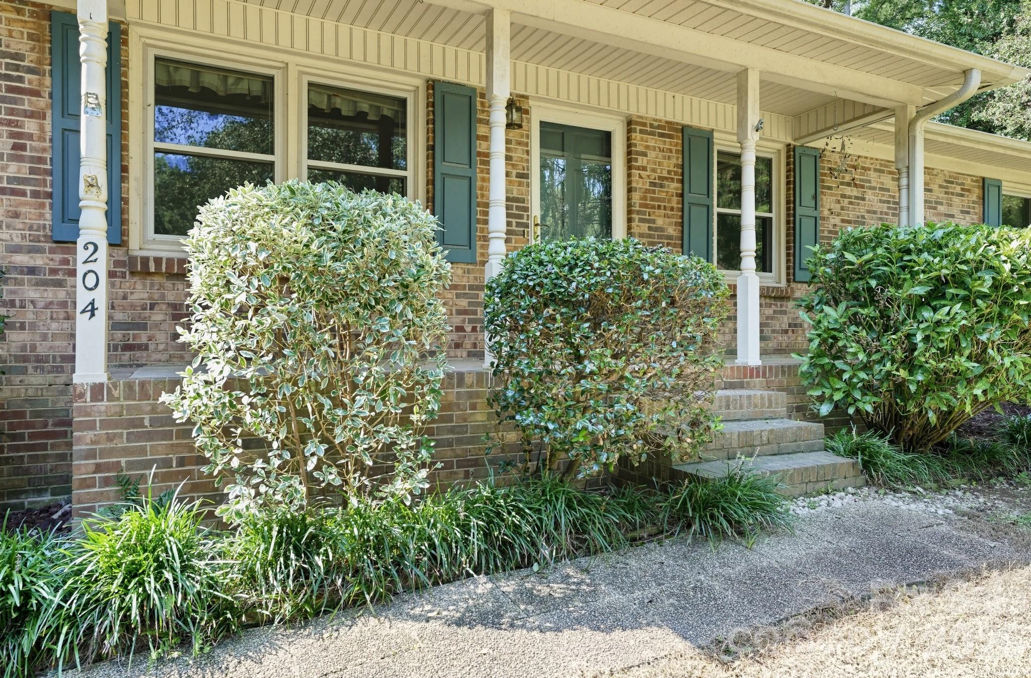 204 Redding Road Property Photo 2