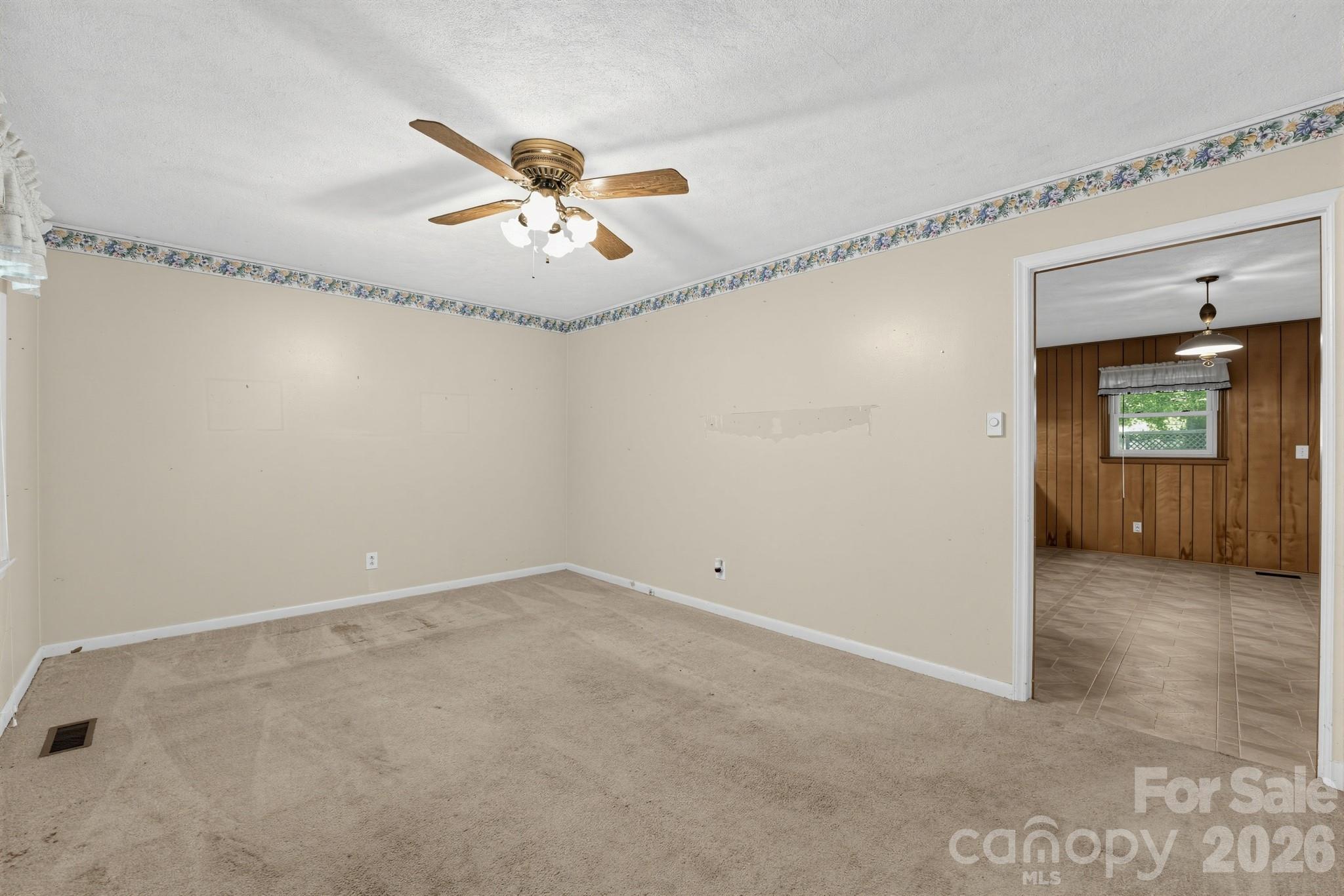 204 Redding Road Property Photo 10
