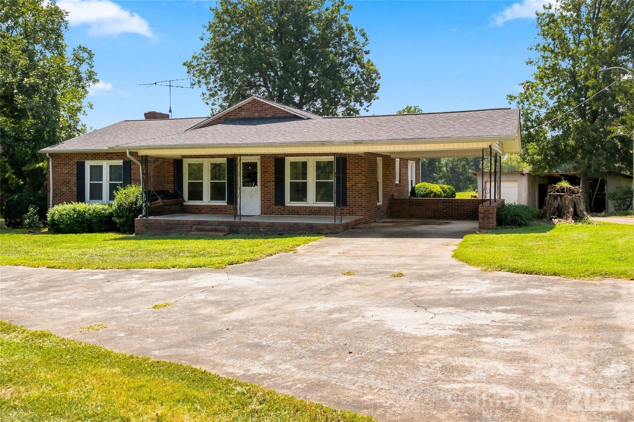 421 Elam Road