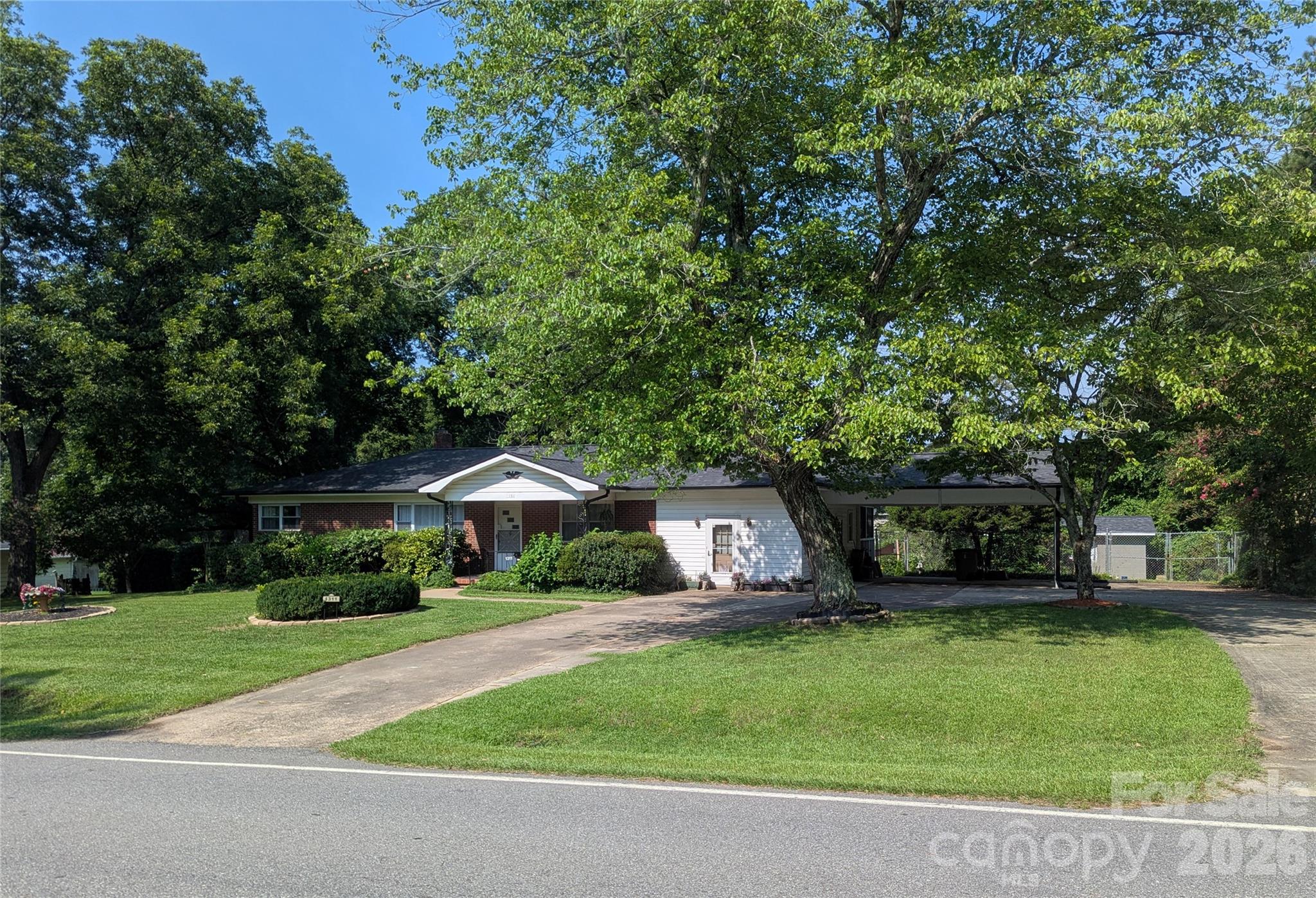 1311 Metcalf Road Property Photo 1