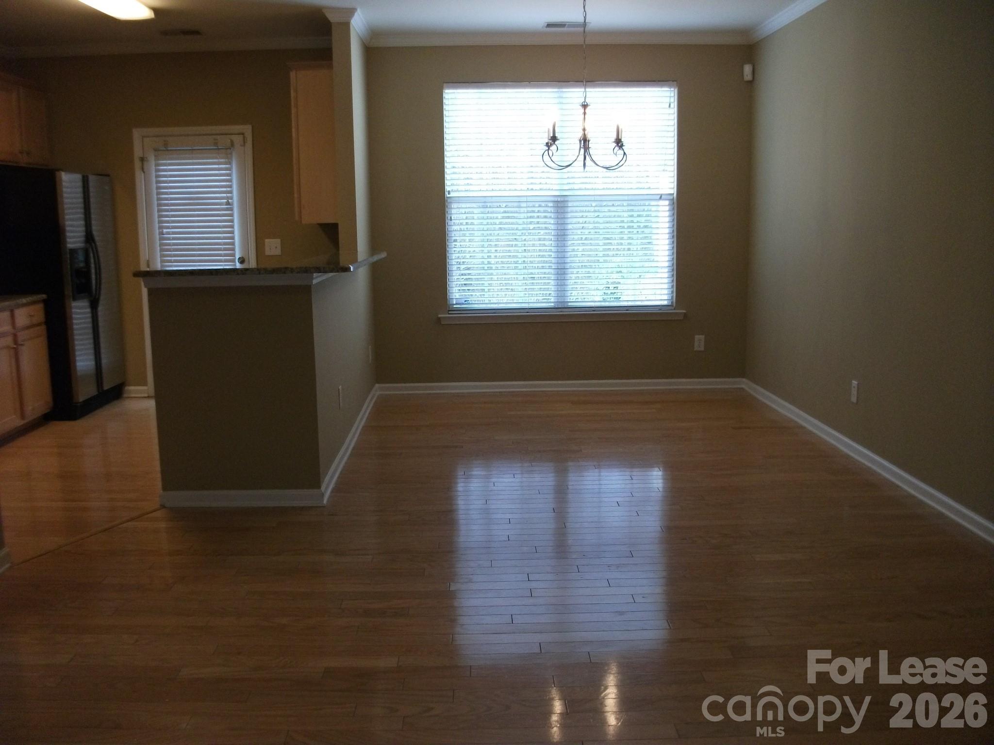 1510 Royal Auburn Avenue Property Photo 3