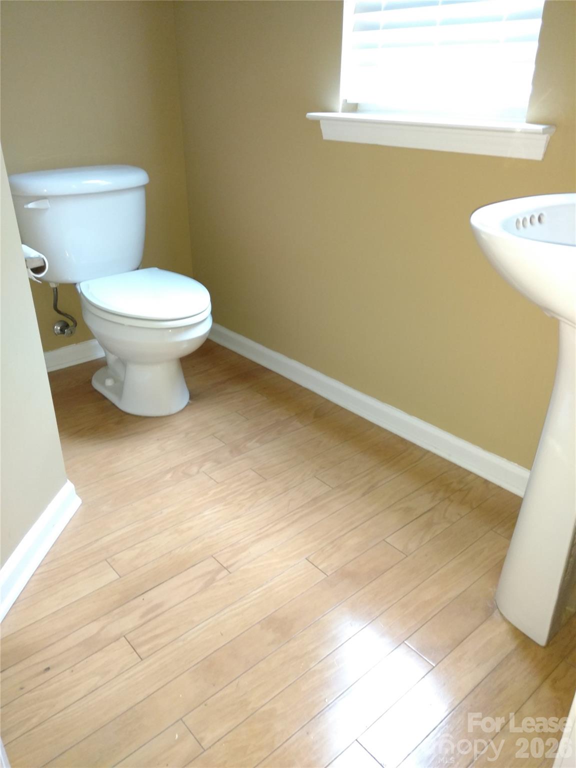 1510 Royal Auburn Avenue Property Photo 4
