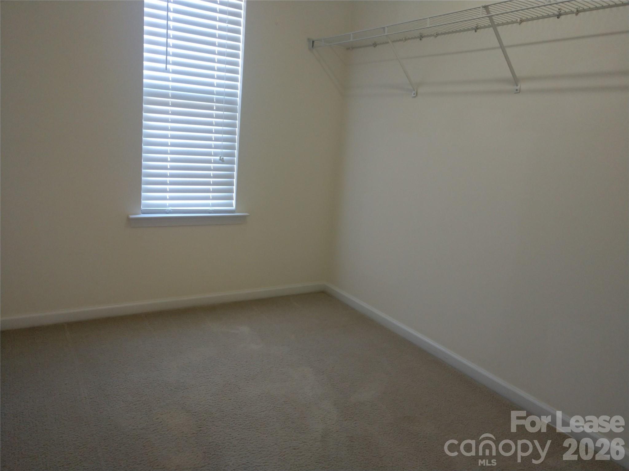 1510 Royal Auburn Avenue Property Photo 6