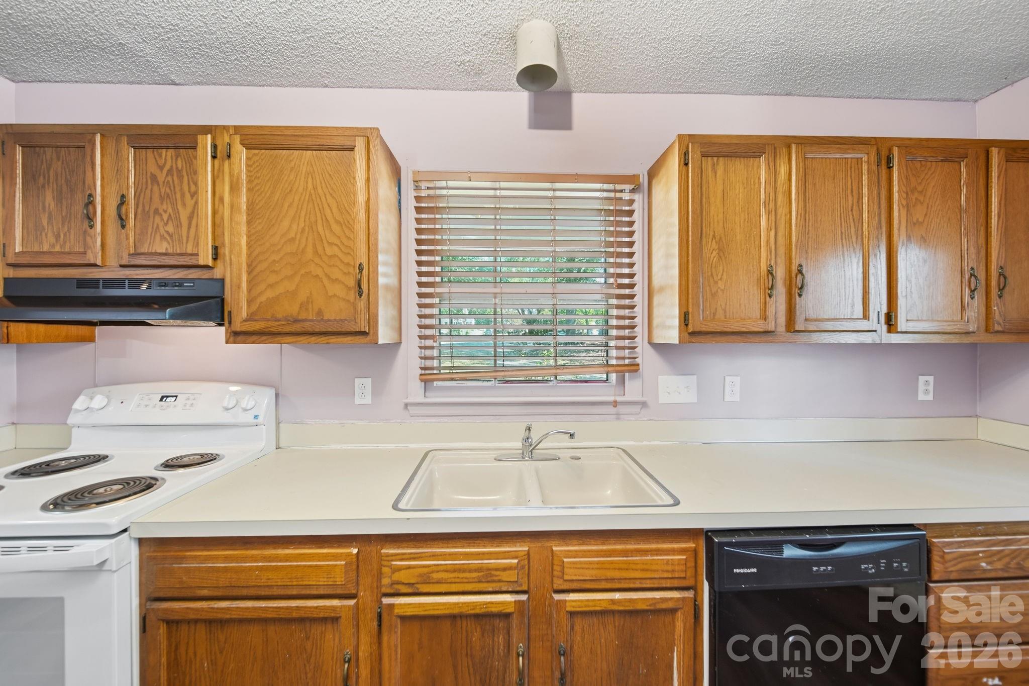 4301 Claybury Court Property Photo 12
