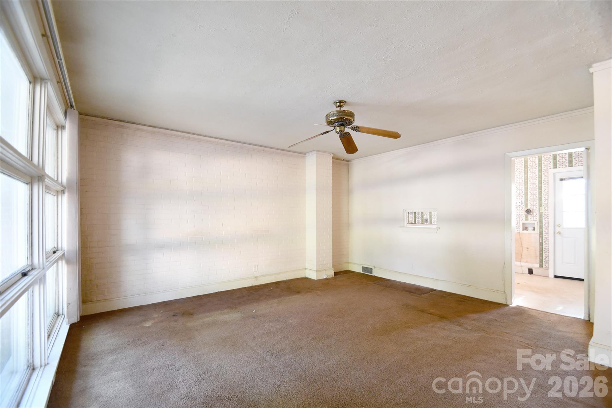 4547 Woodlark Lane Property Photo 9