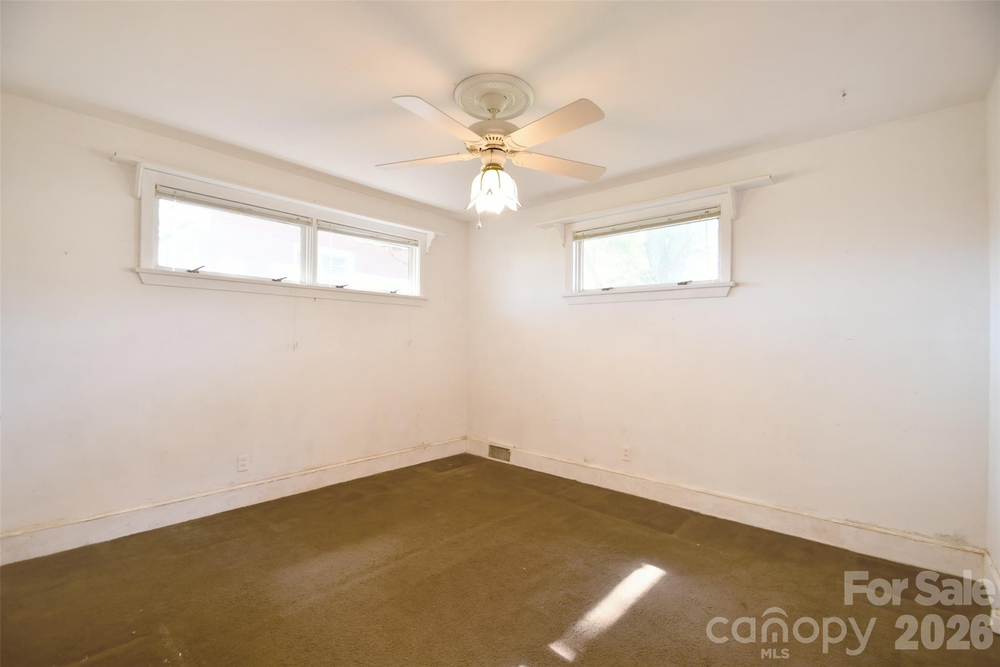 4547 Woodlark Lane Property Photo 11