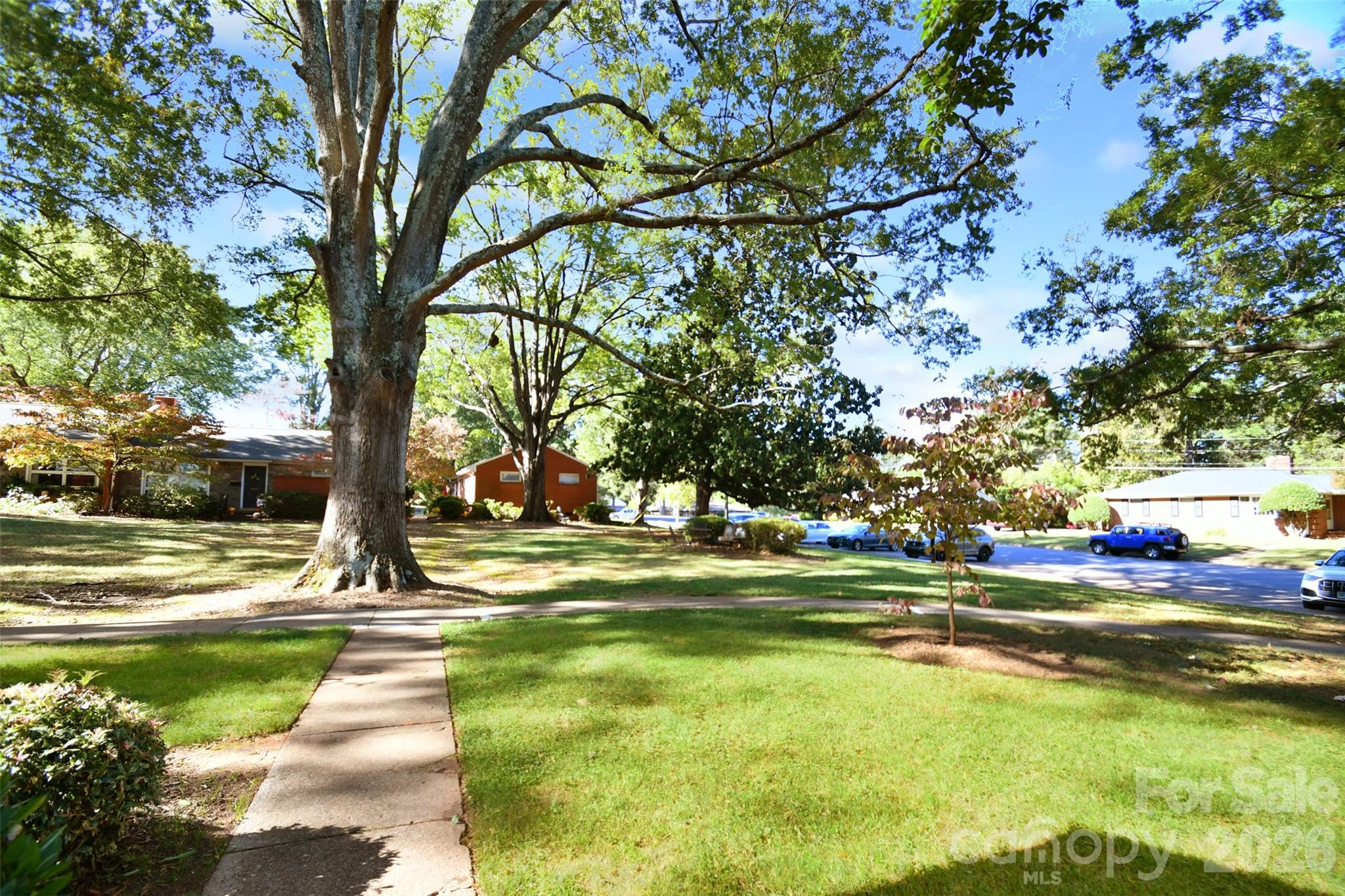 4547 Woodlark Lane Property Photo 17