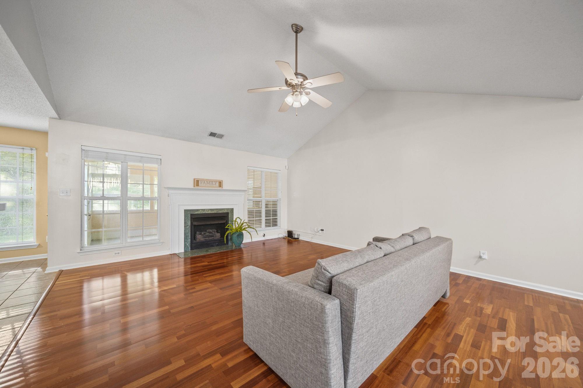 6414 Goldenblush Circle Property Photo 7