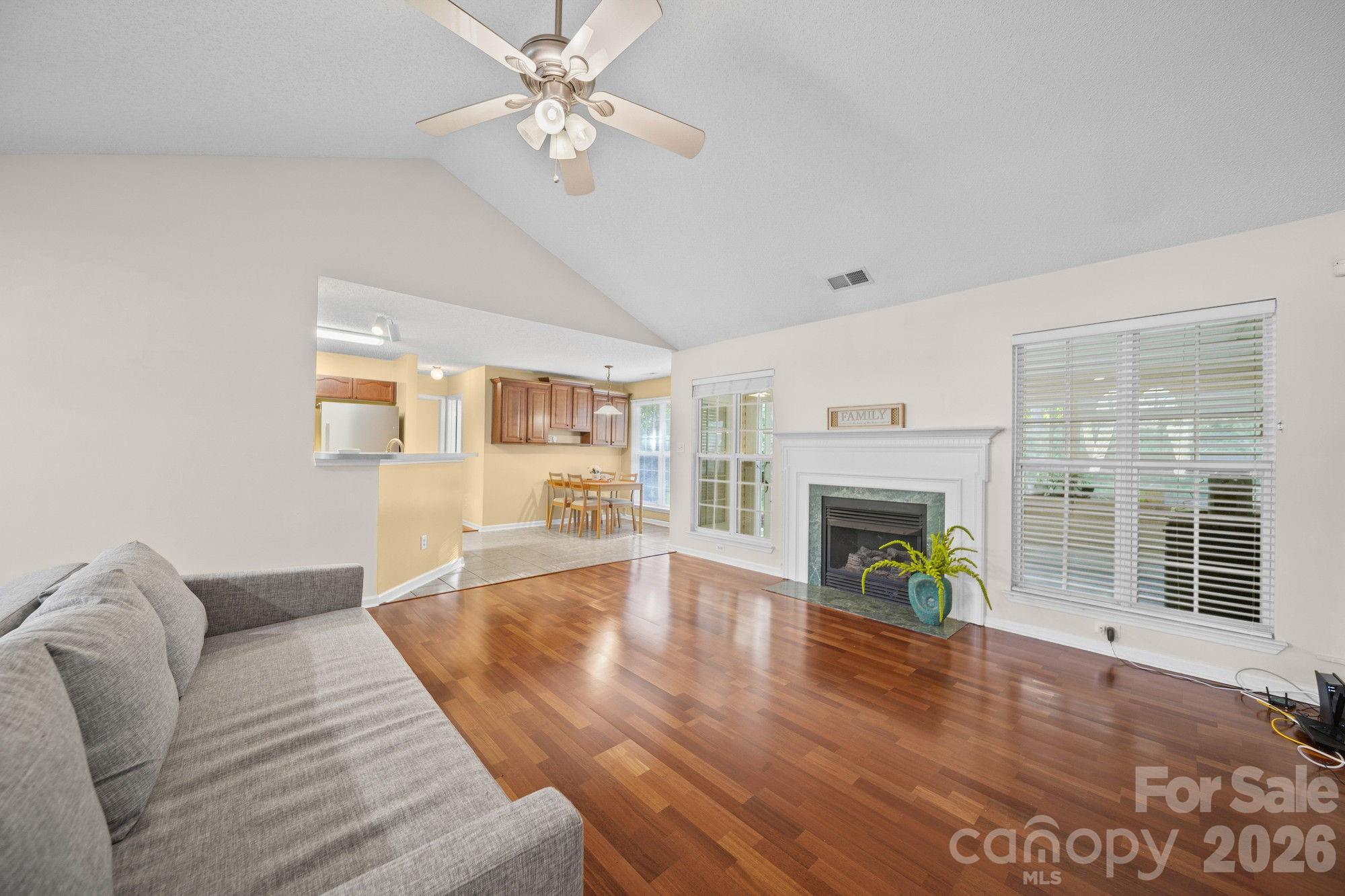 6414 Goldenblush Circle Property Photo 8