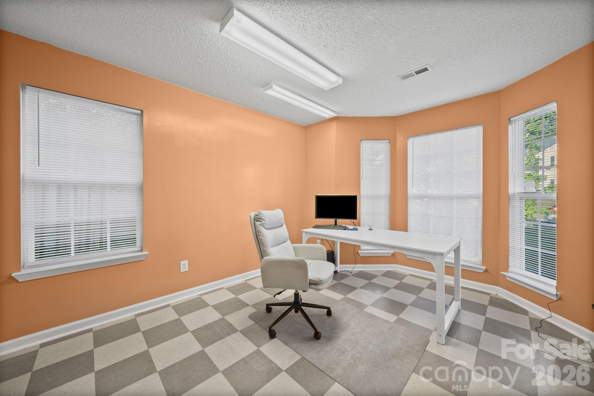 6414 Goldenblush Circle Property Photo 10