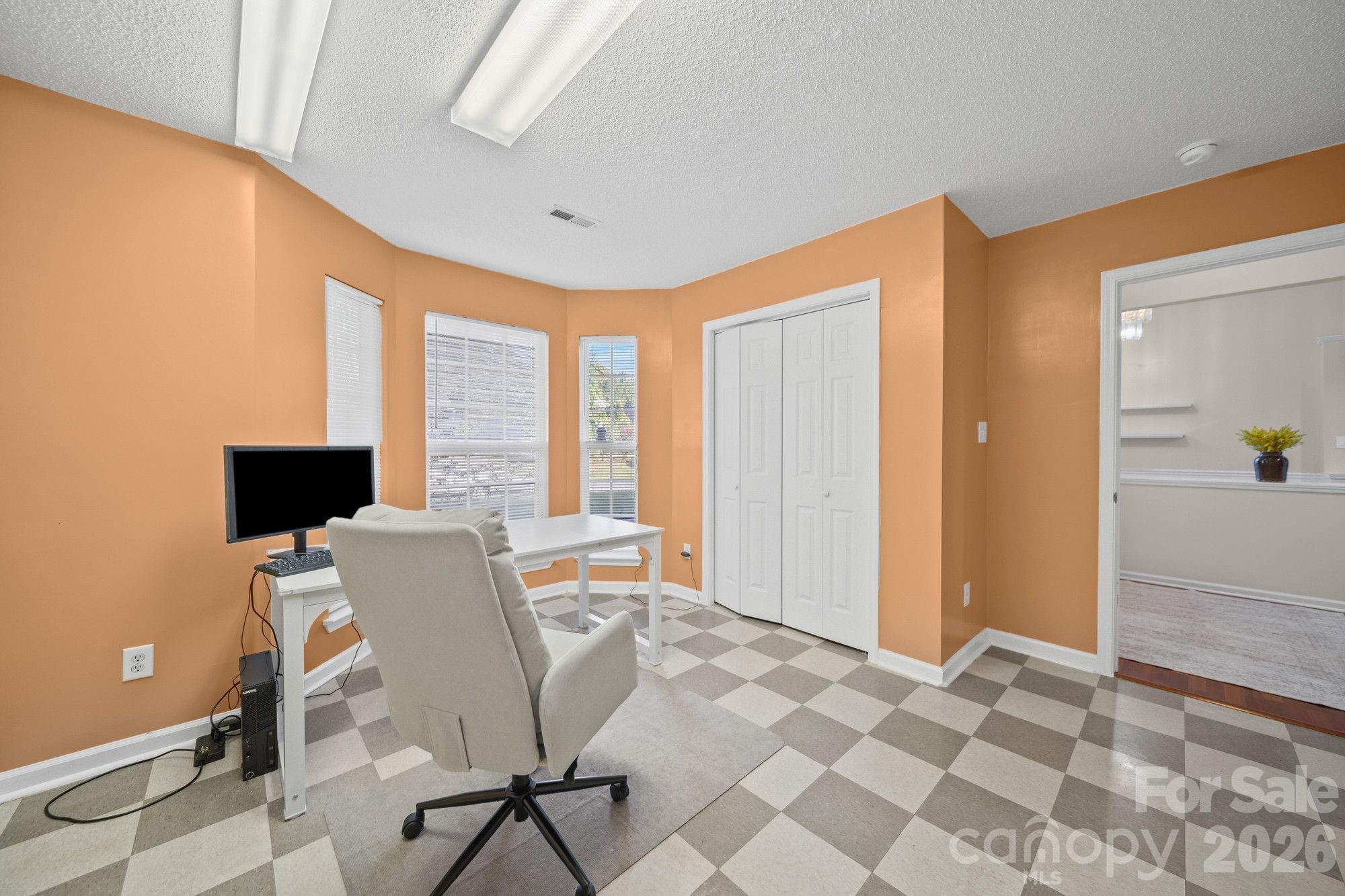 6414 Goldenblush Circle Property Photo 11