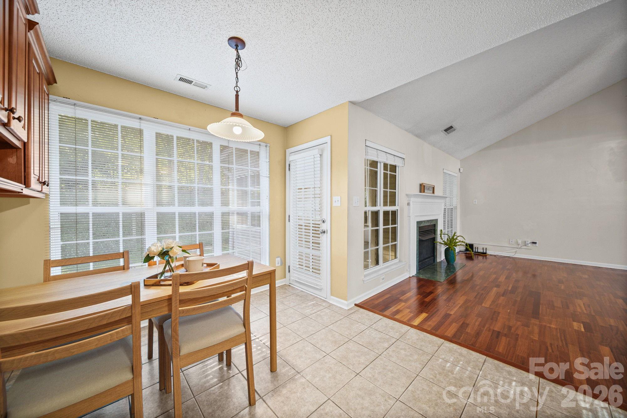 6414 Goldenblush Circle Property Photo 17