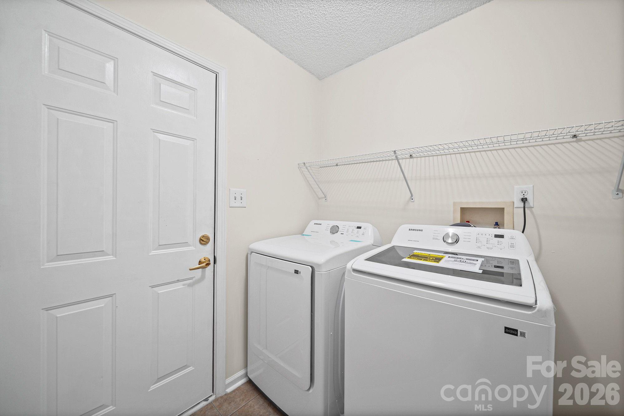 6414 Goldenblush Circle Property Photo 28