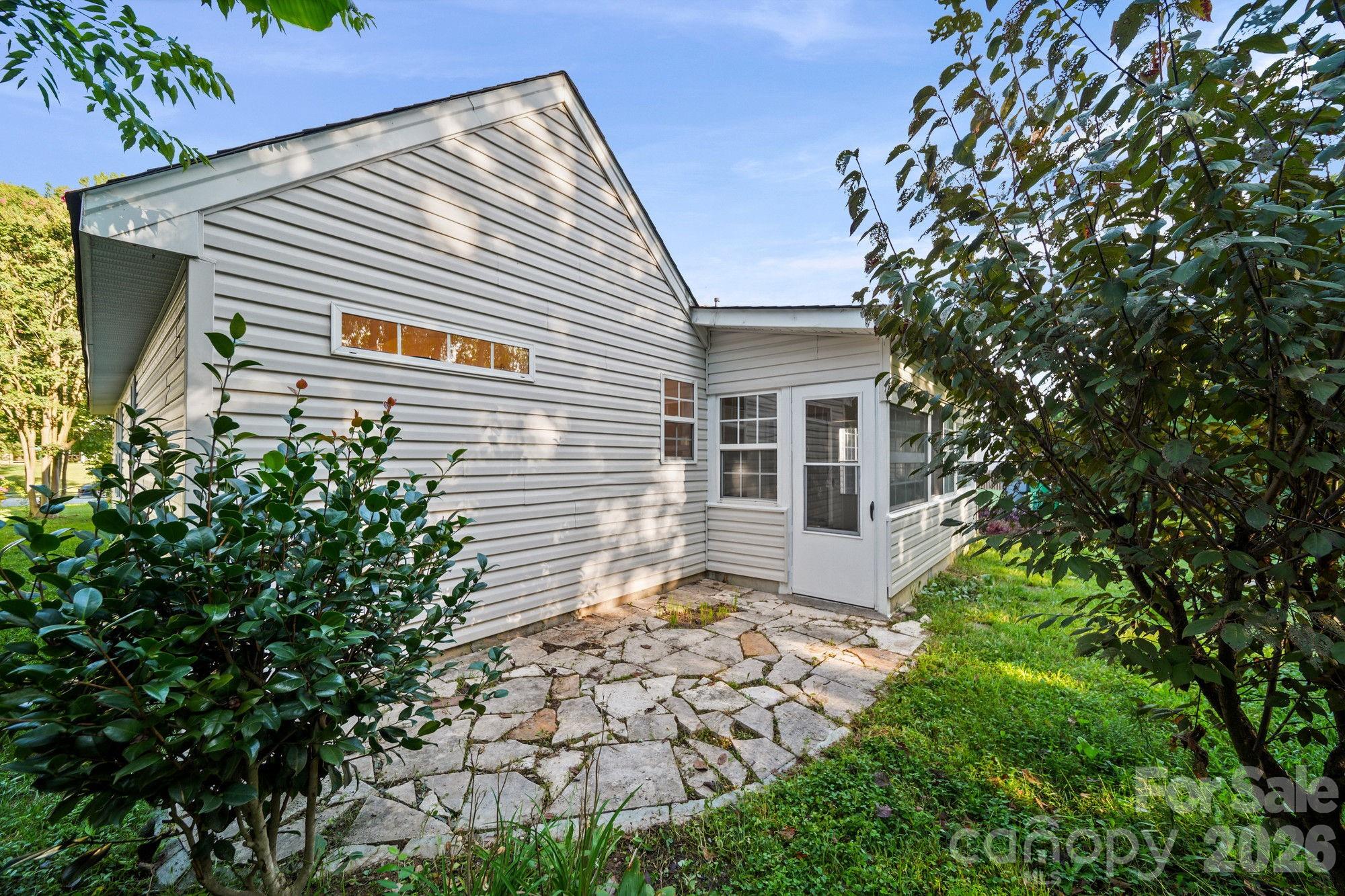 6414 Goldenblush Circle Property Photo 33