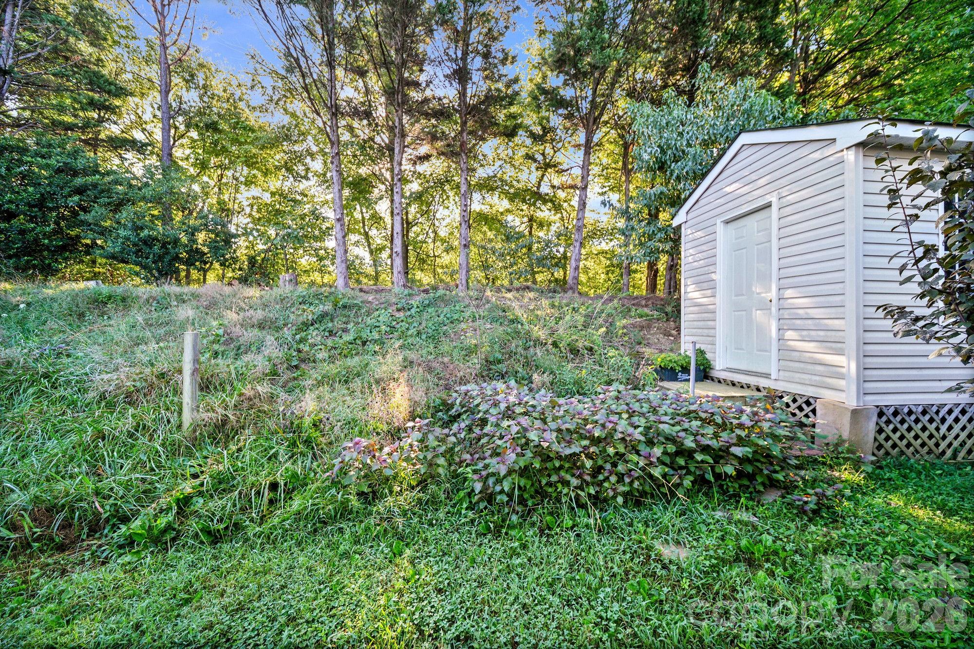 6414 Goldenblush Circle Property Photo 35