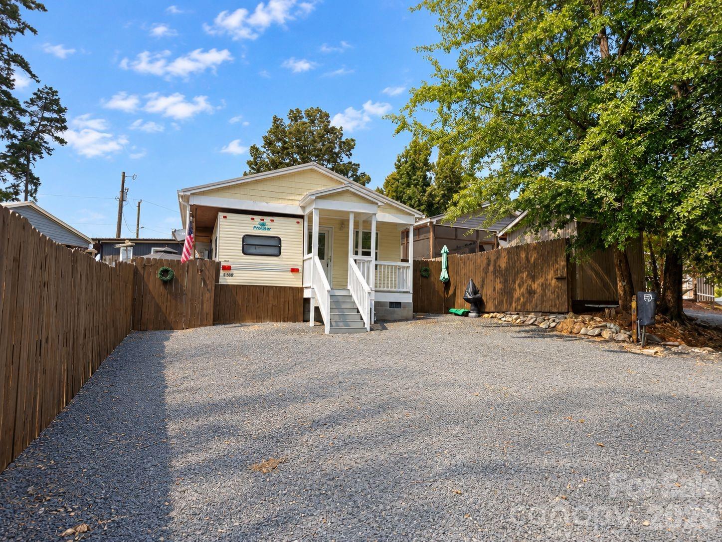 309 Lake Tillery Trail E130 Property Photo 1