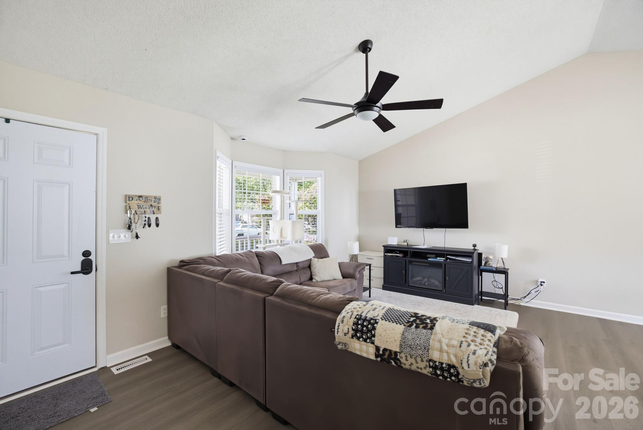 21 Oak Meadow Lane Property Photo 7