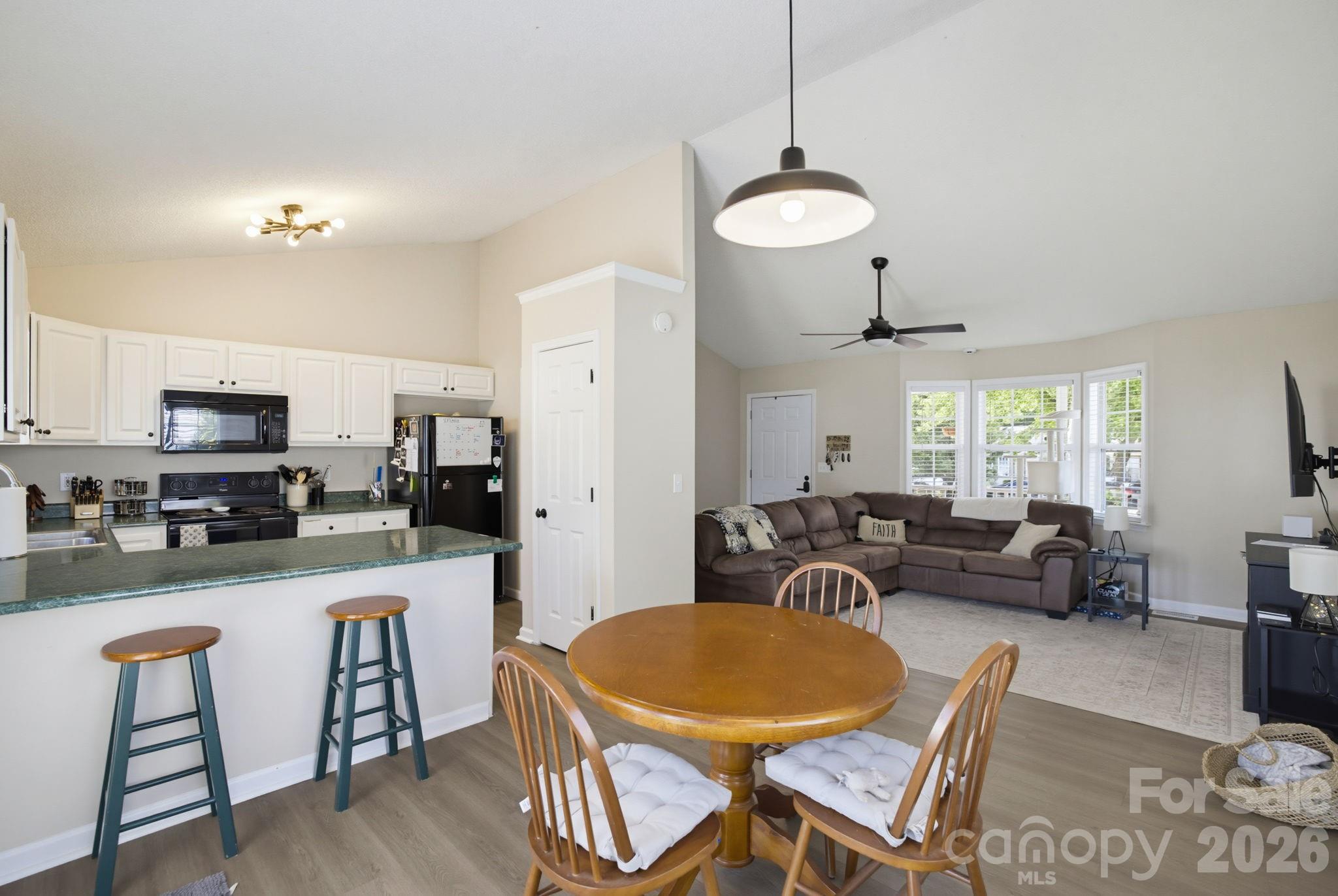 21 Oak Meadow Lane Property Photo 11