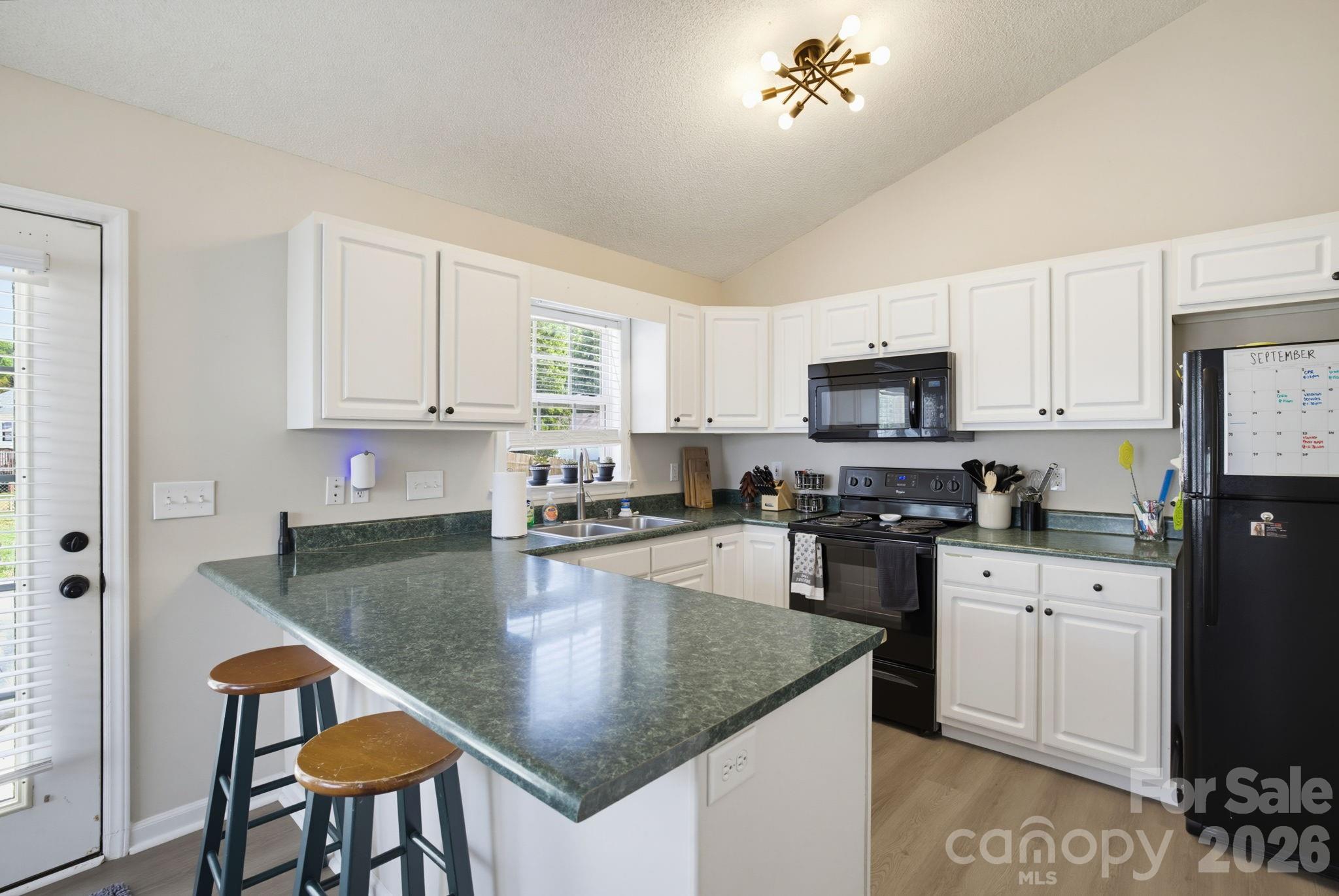 21 Oak Meadow Lane Property Photo 13