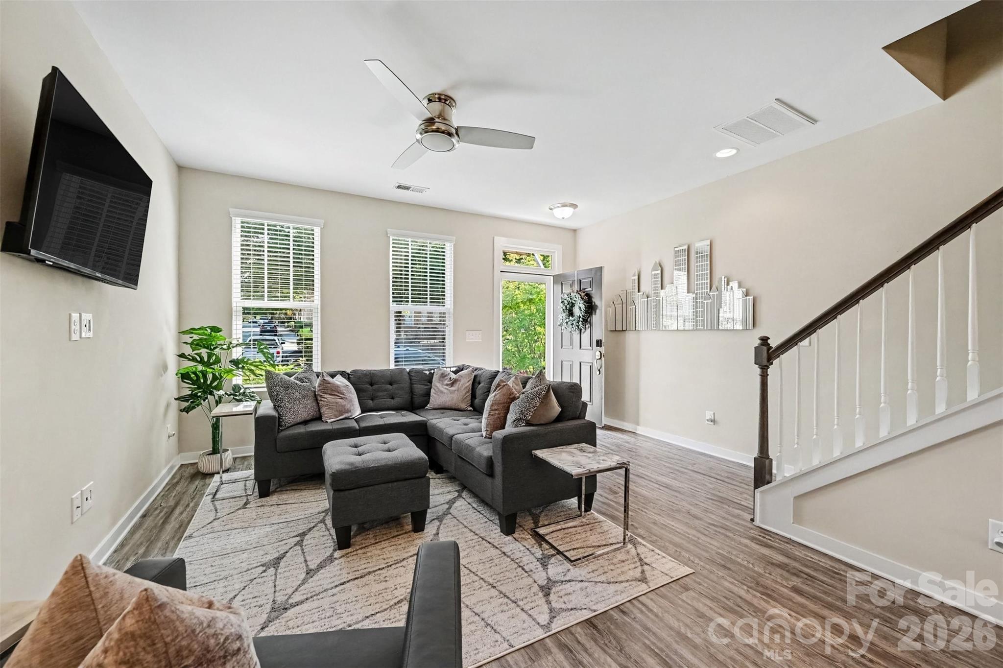129 Capital Avenue C Property Photo 5