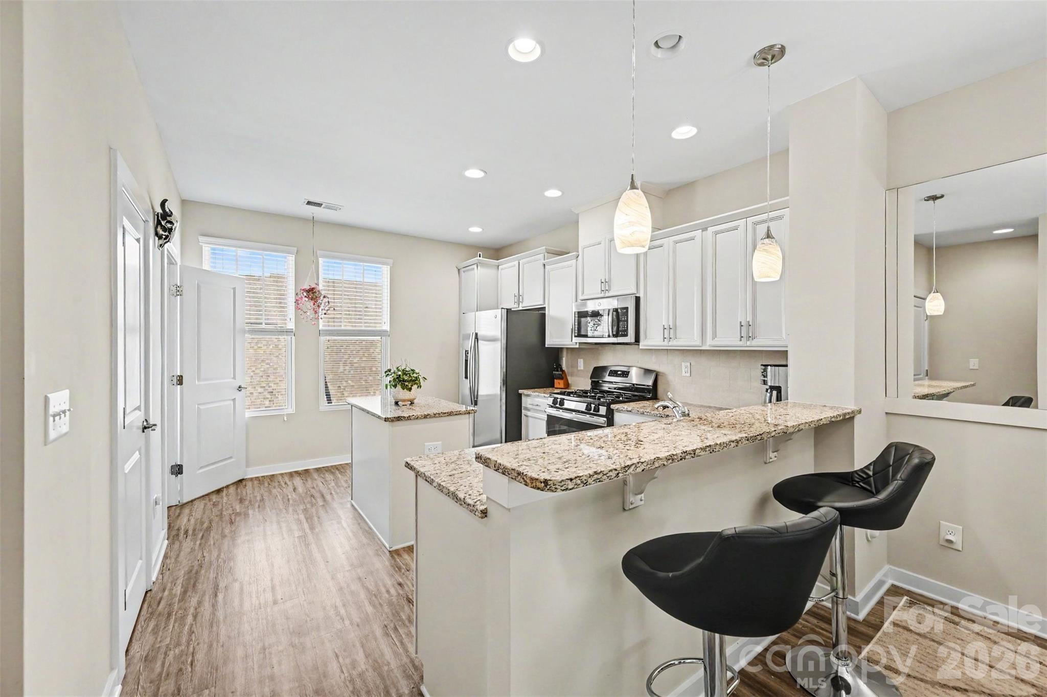 129 Capital Avenue C Property Photo 9