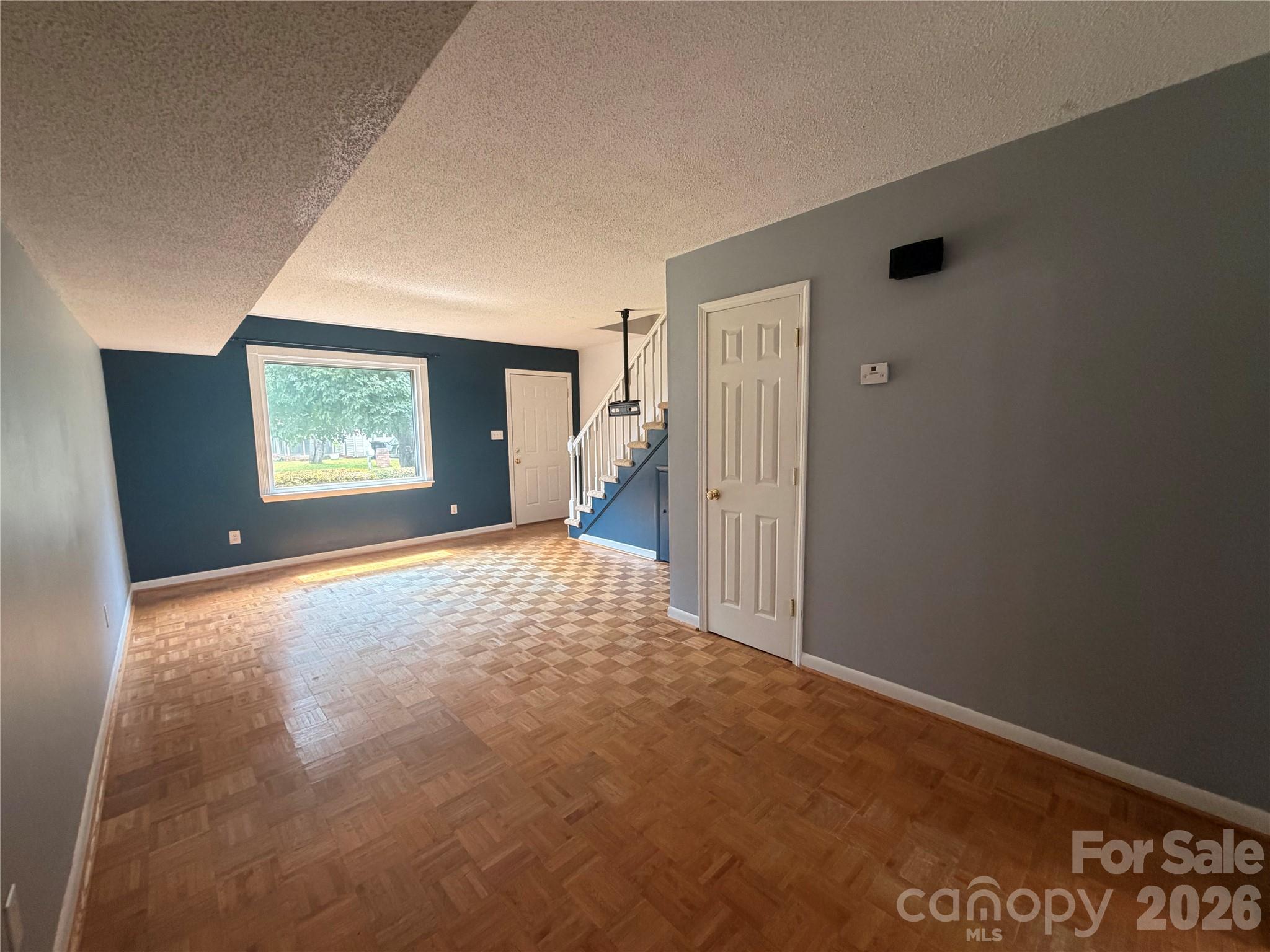103 Crestlane Drive C Property Photo 8