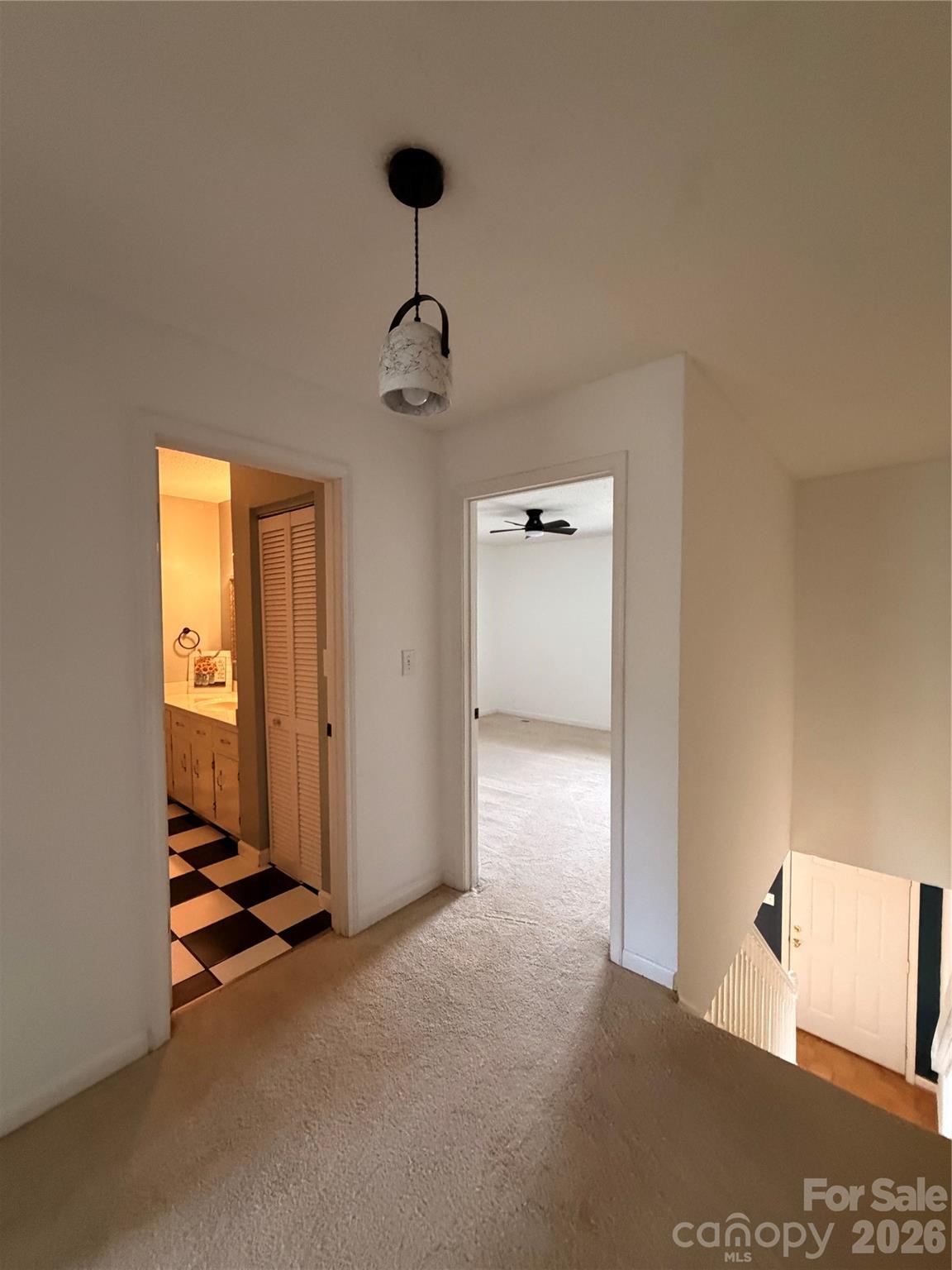 103 Crestlane Drive C Property Photo 10
