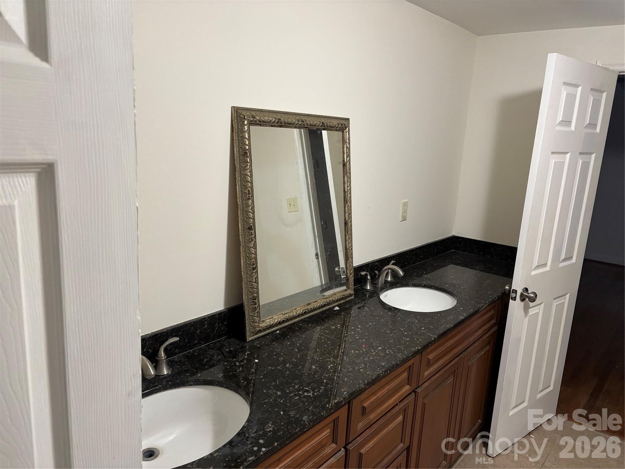 412 Brackenbury Lane Property Photo 15