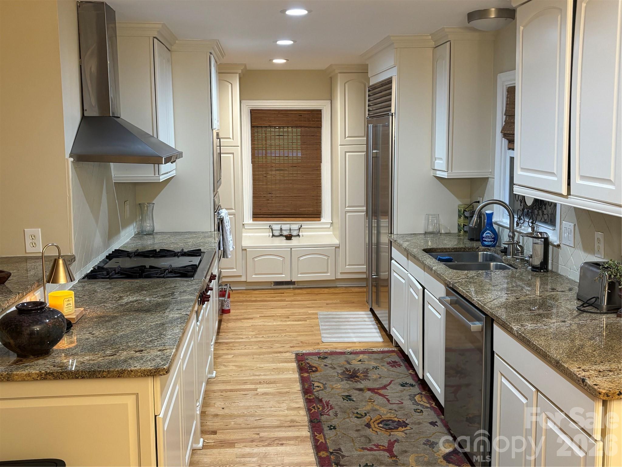 412 Brackenbury Lane Property Photo 22