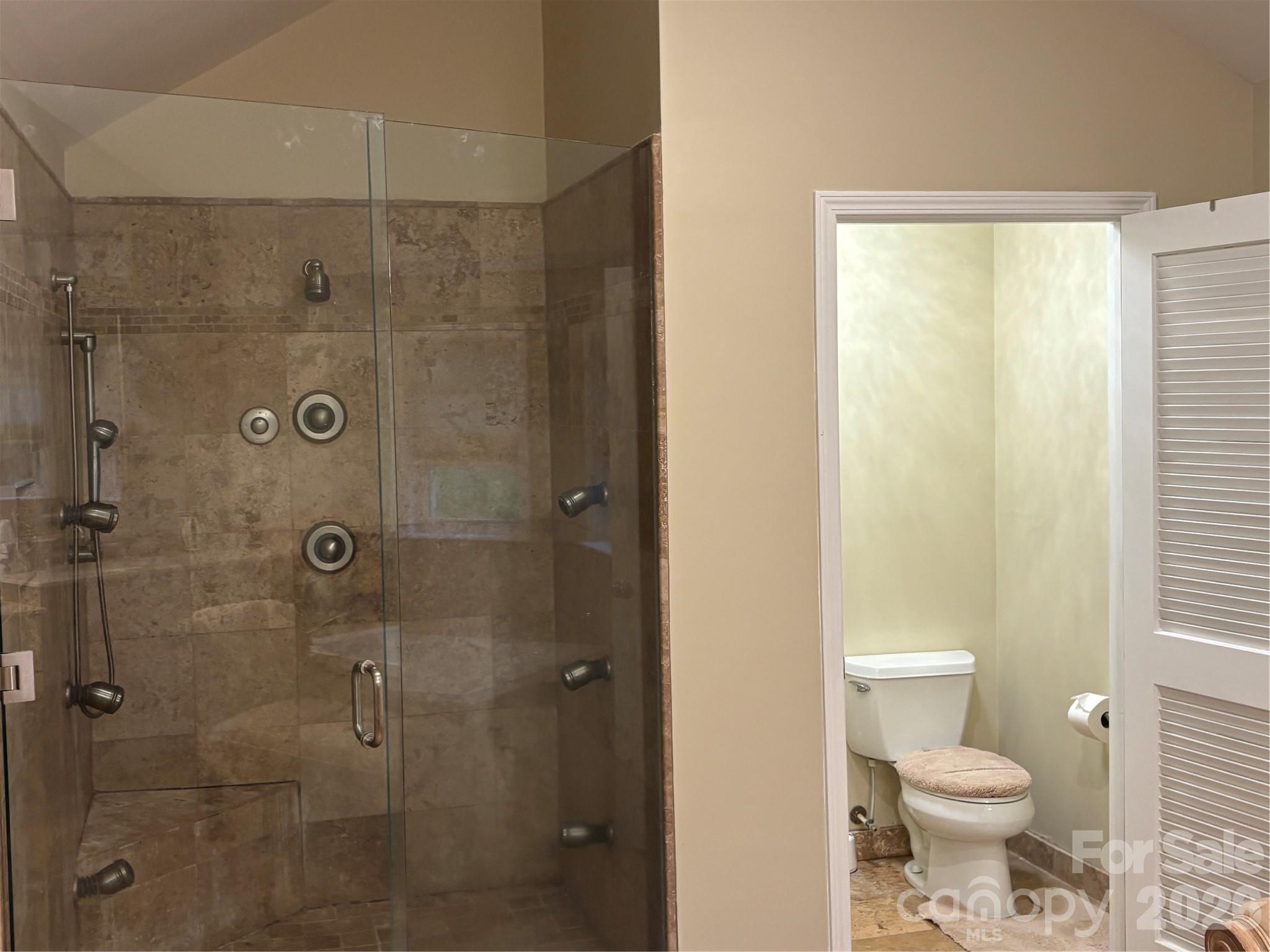 412 Brackenbury Lane Property Photo 37