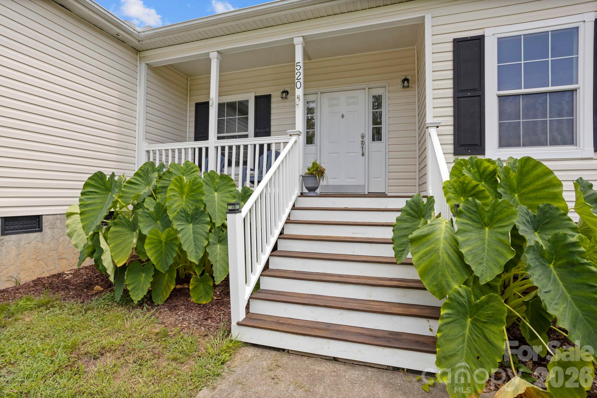 97 Meadowview Drive Property Photo 5