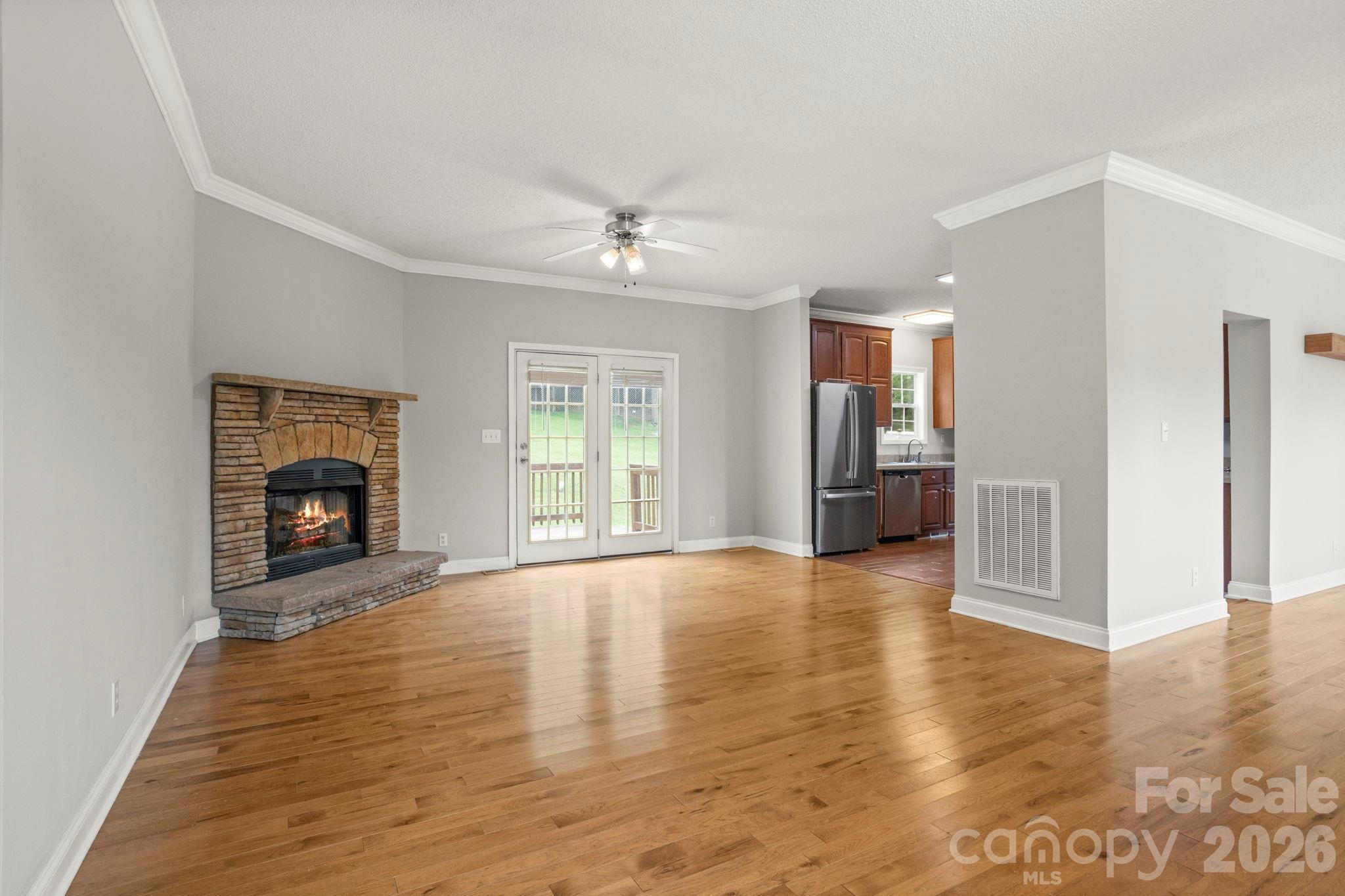 97 Meadowview Drive Property Photo 7