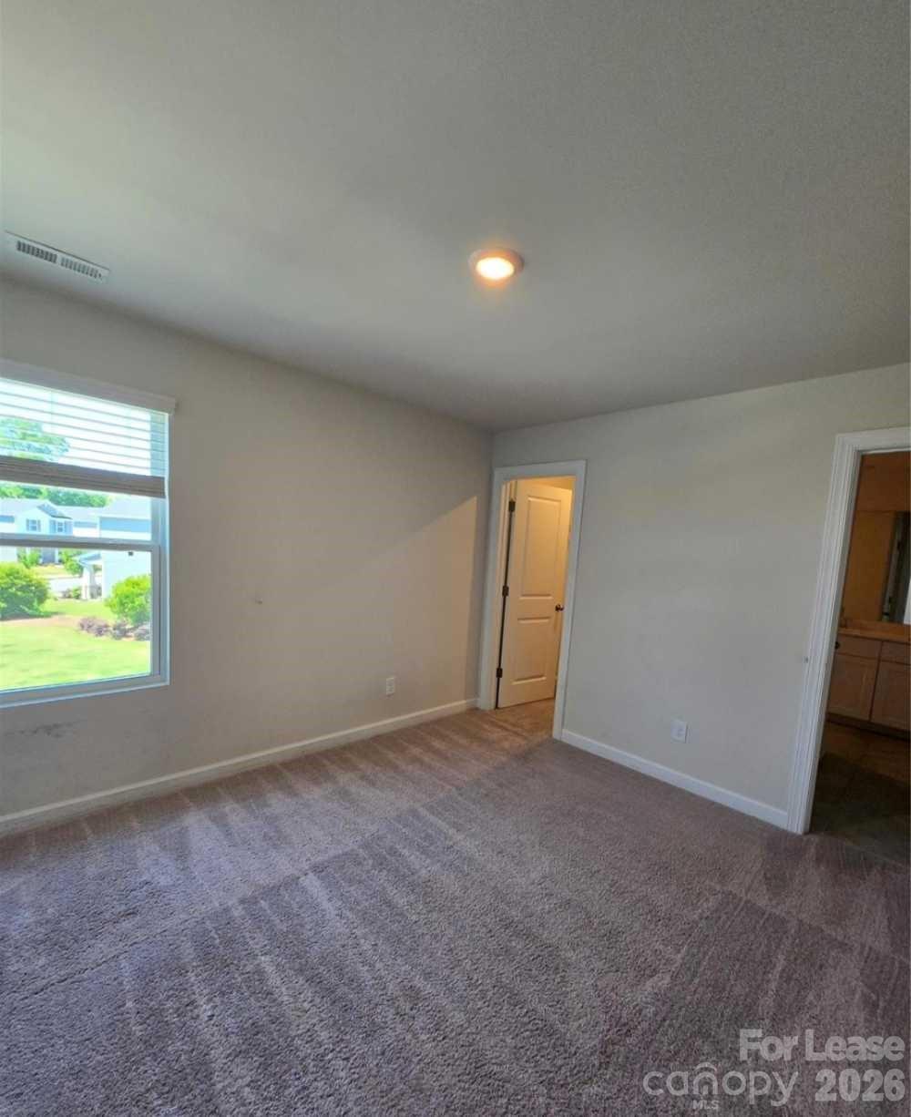 433 Cranford Drive Property Photo 9
