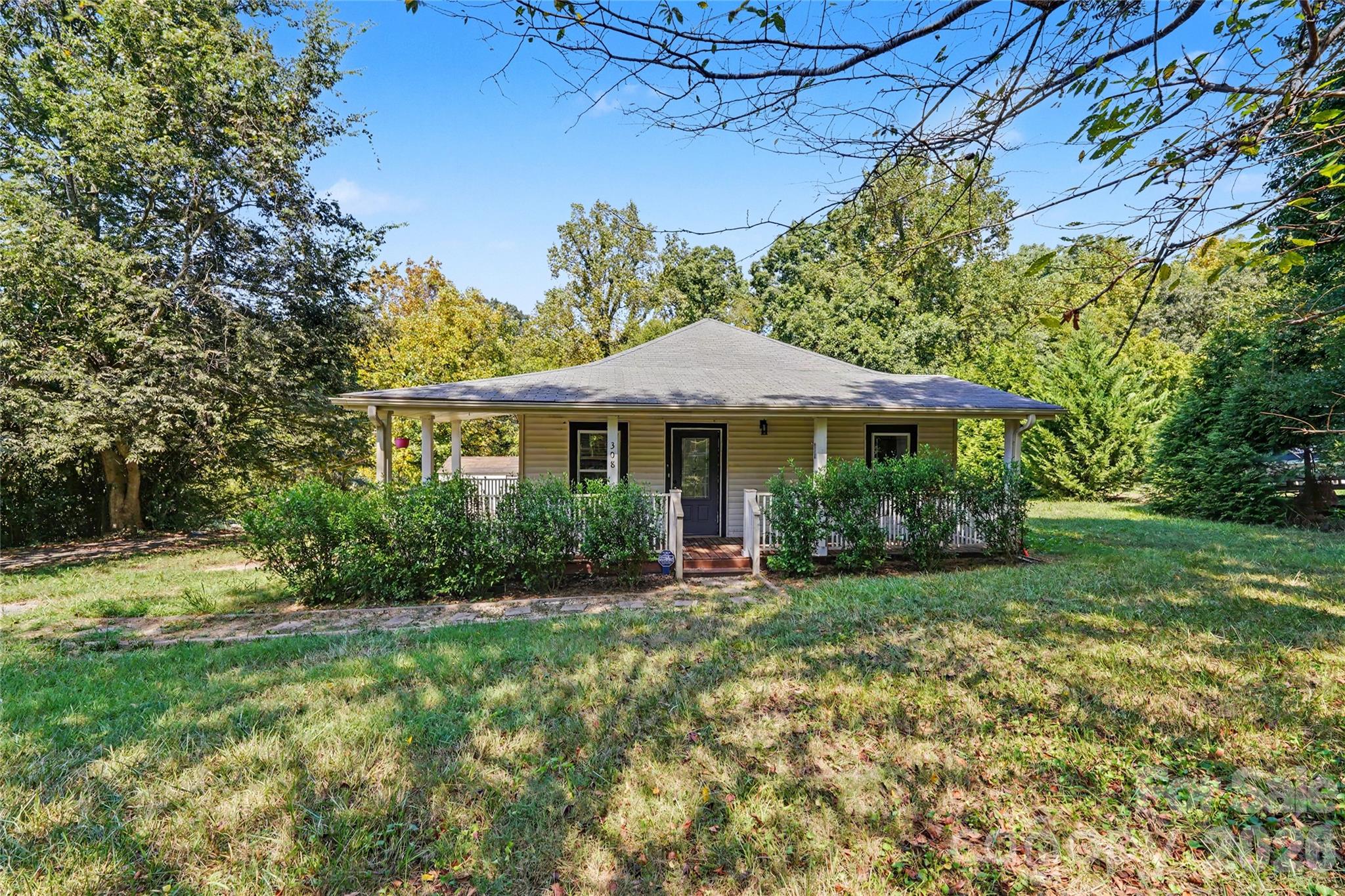 308 Oakland Avenue Property Photo 1