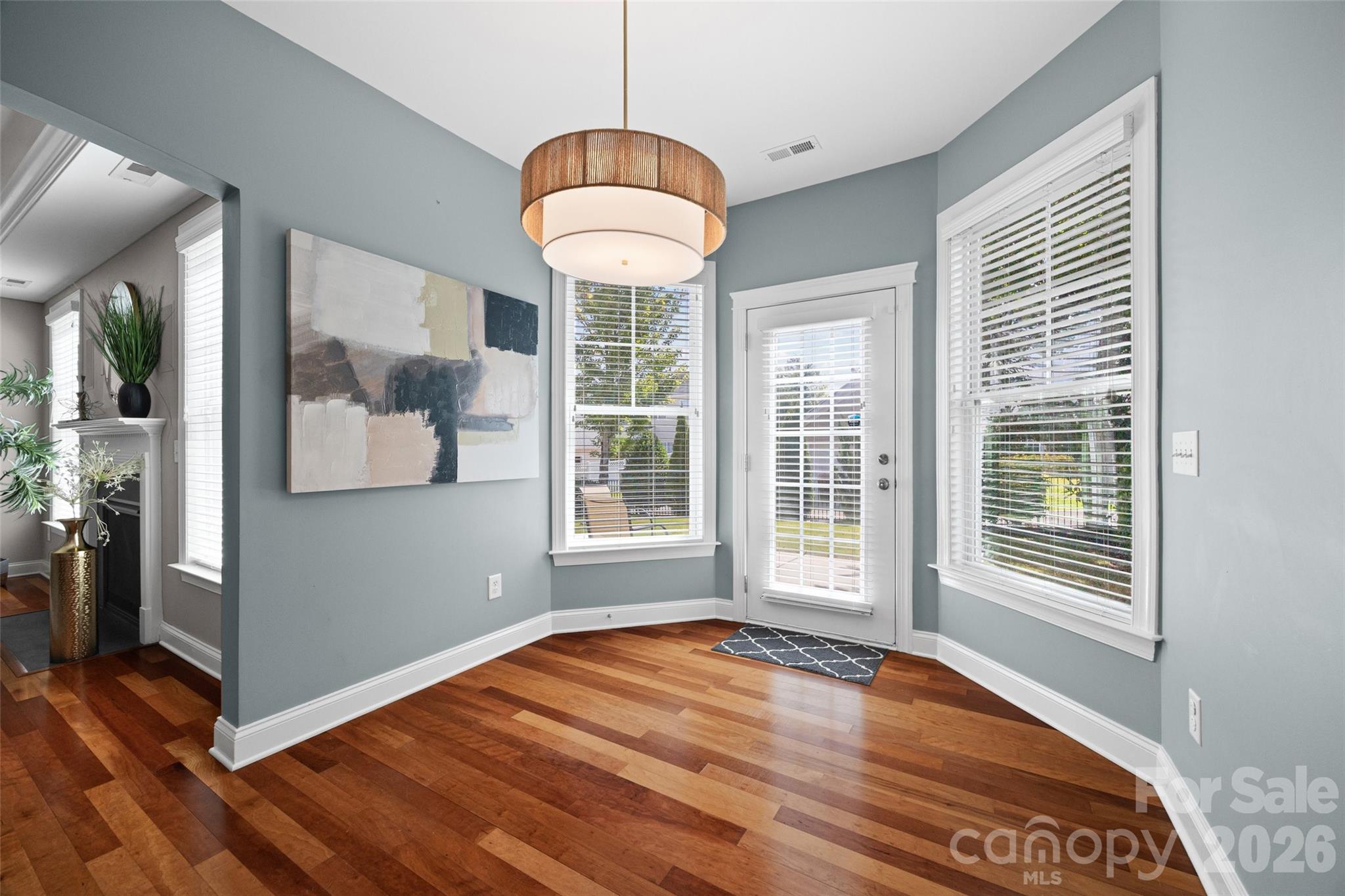8029 Whitehawk Hill Road Property Photo 9
