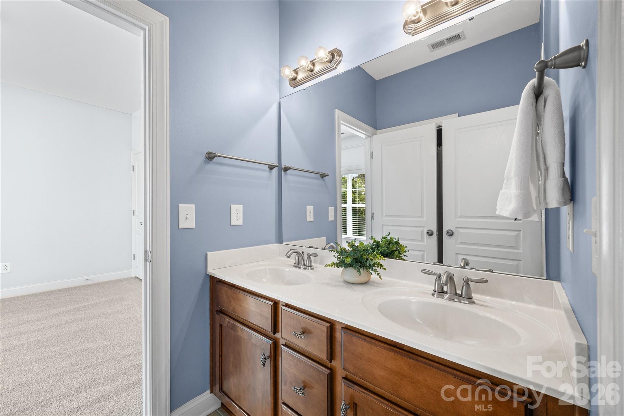 8029 Whitehawk Hill Road Property Photo 22