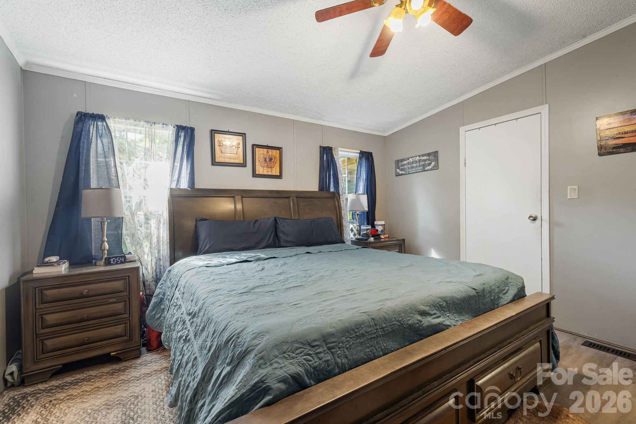 96 Fallswood Court Property Photo 8