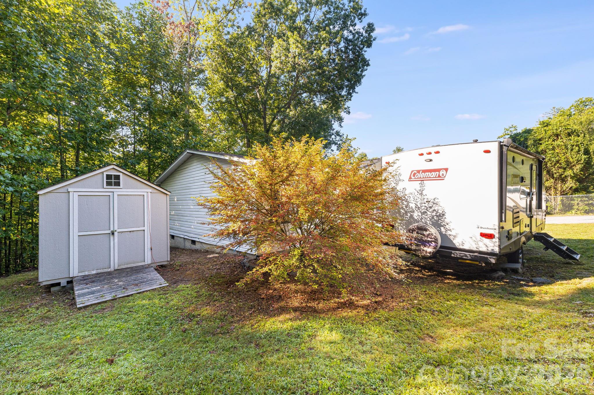 96 Fallswood Court Property Photo 25