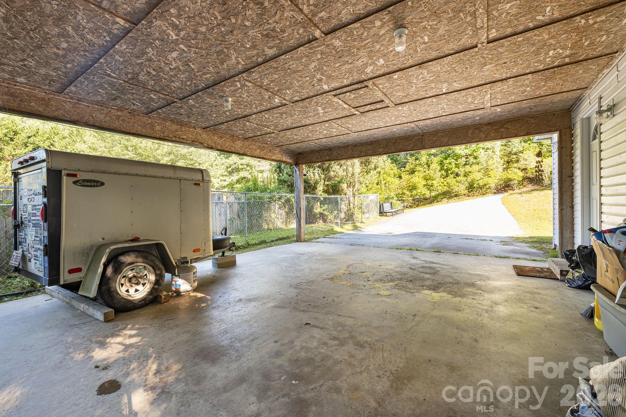 96 Fallswood Court Property Photo 38