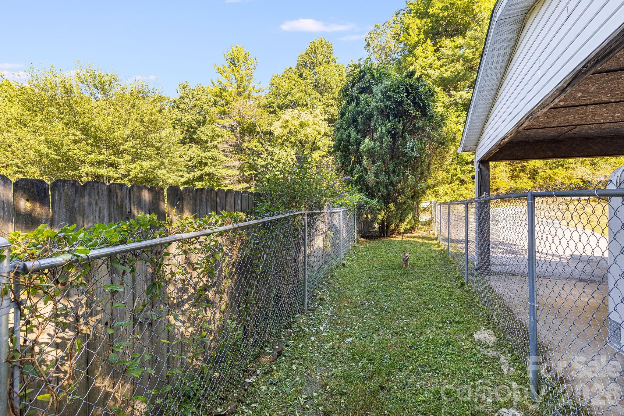 96 Fallswood Court Property Photo 40