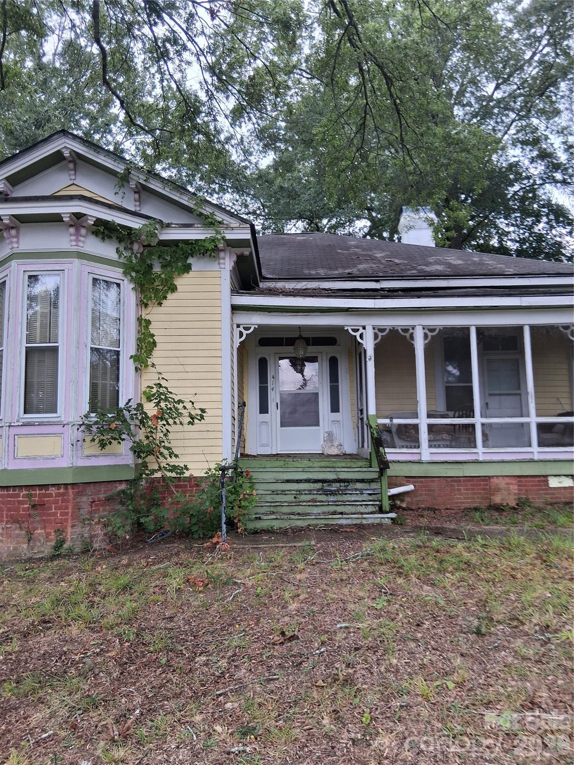 414 Lee Avenue Property Photo 1