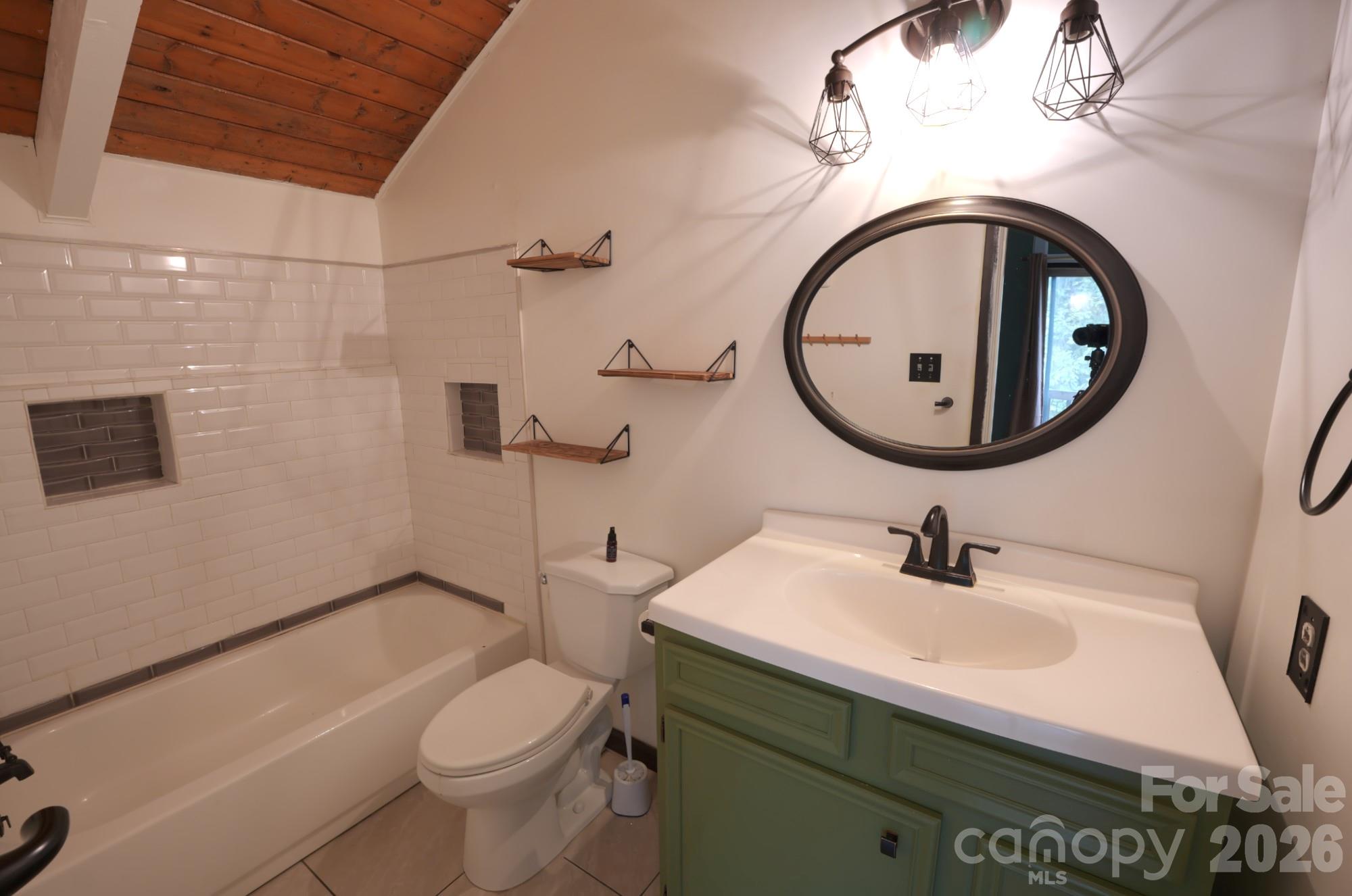 7 Brookwood Lane Property Photo 17