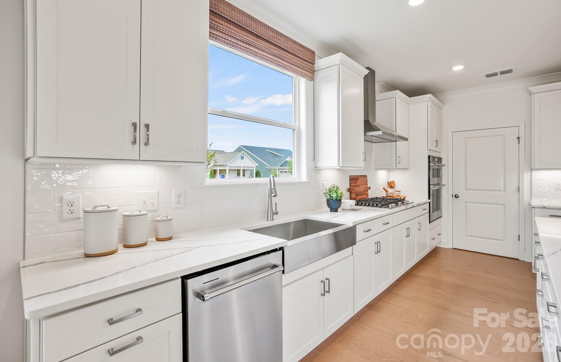 1610 Cavern View Way Property Photo 11