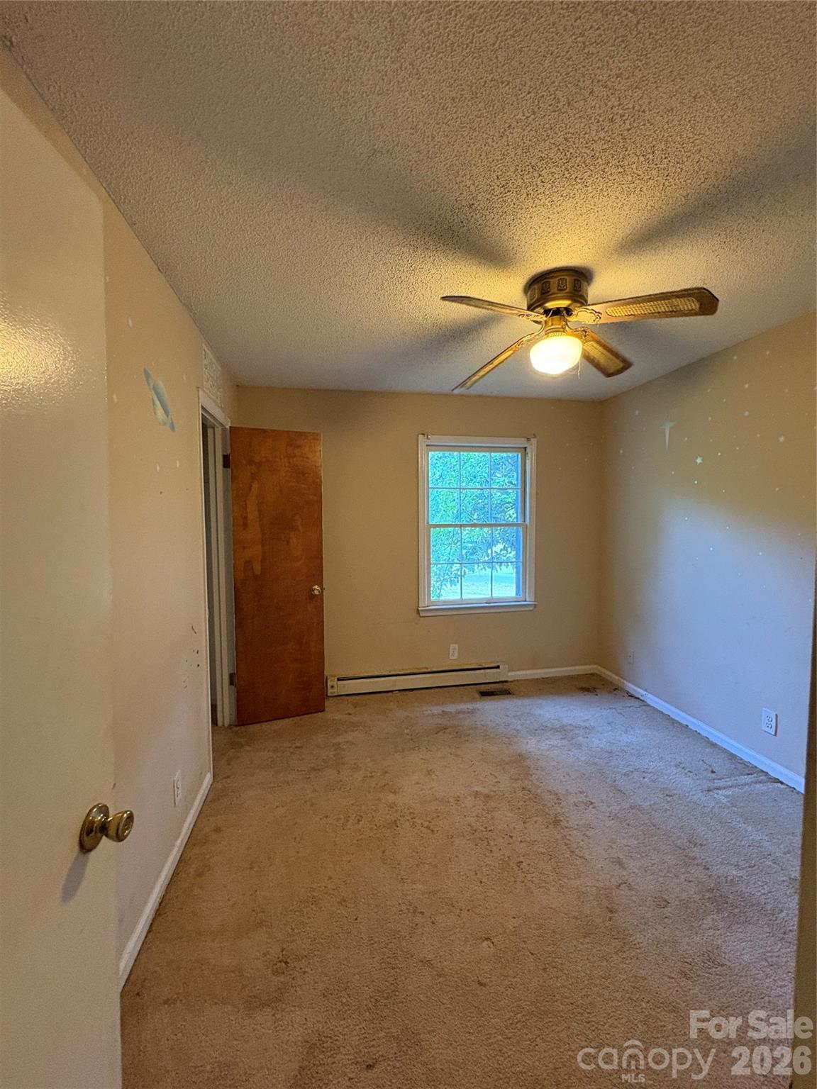 115 Wandering Lane Property Photo 11