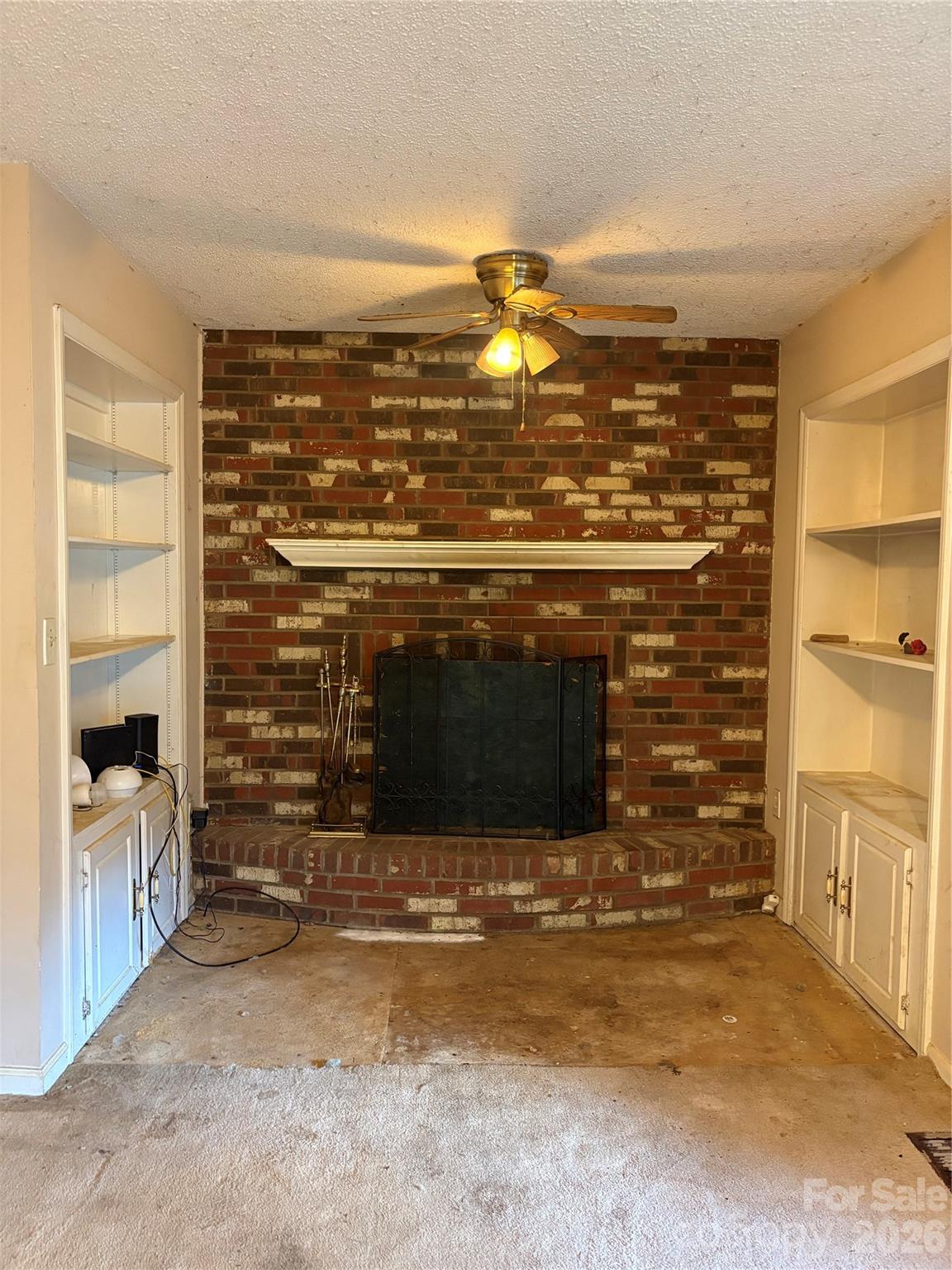 115 Wandering Lane Property Photo 13